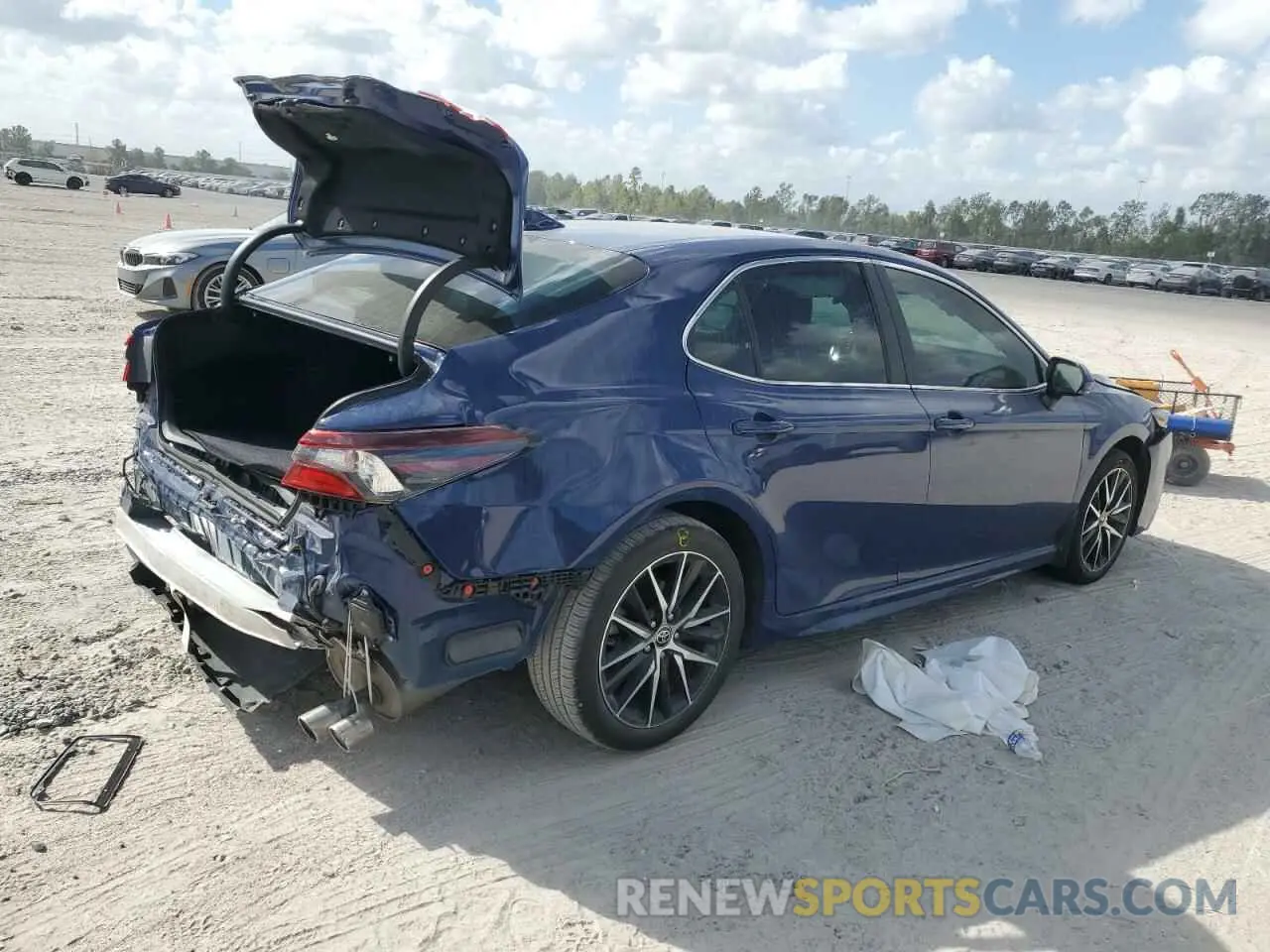 3 Photograph of a damaged car 4T1T11AK7RU234976 TOYOTA CAMRY 2024