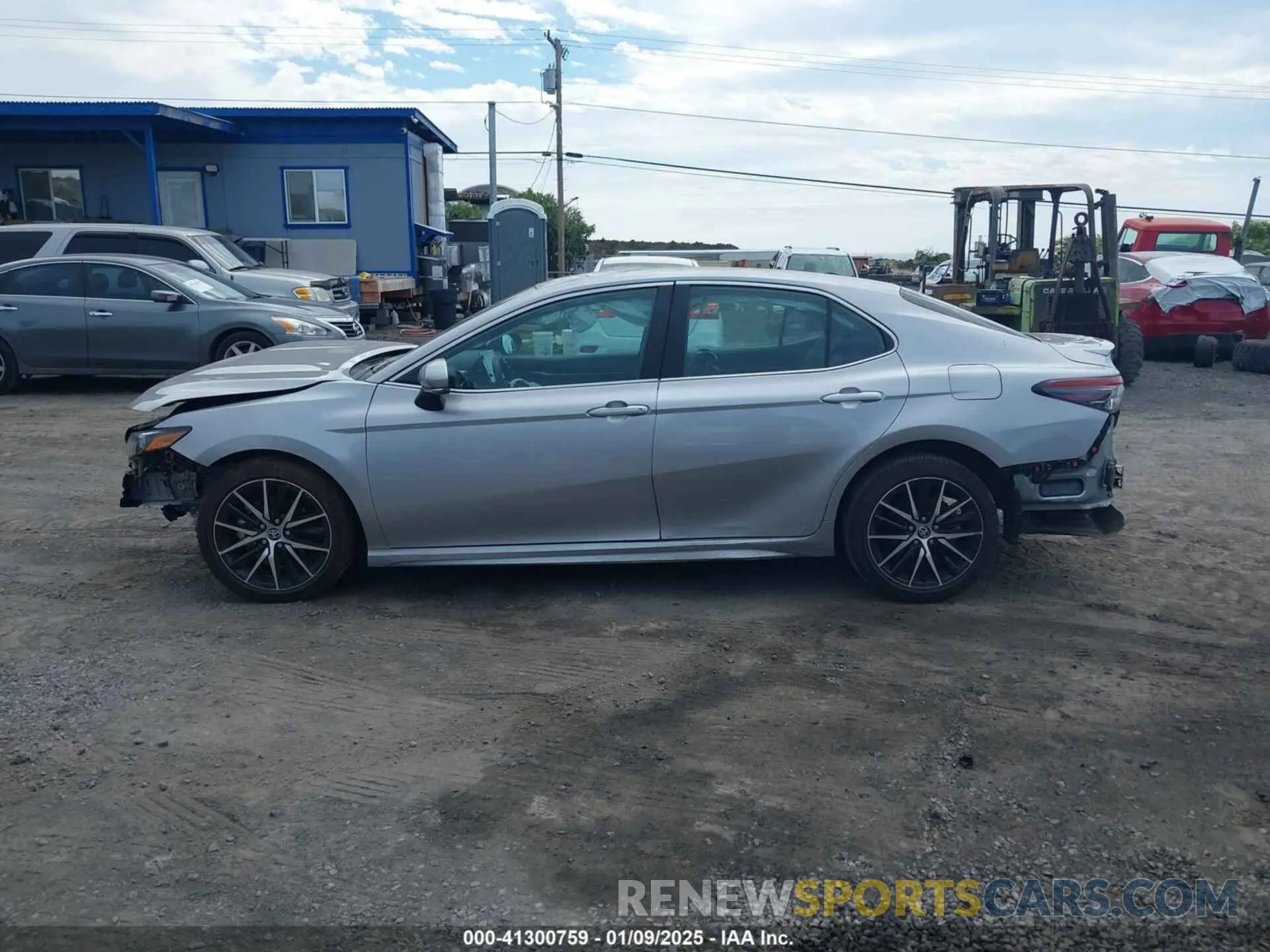 14 Photograph of a damaged car 4T1T11AK7RU840911 TOYOTA CAMRY 2024