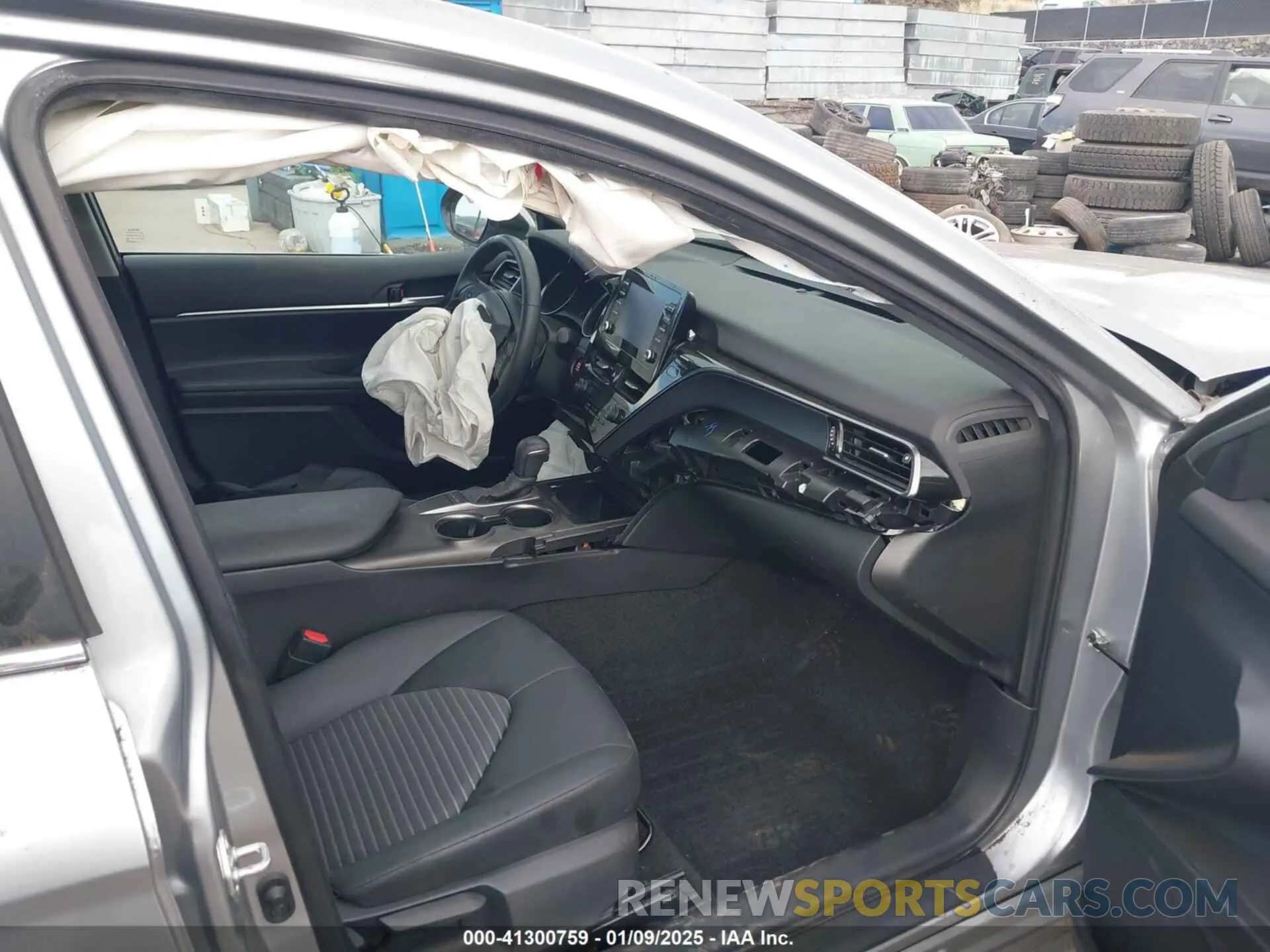 5 Photograph of a damaged car 4T1T11AK7RU840911 TOYOTA CAMRY 2024