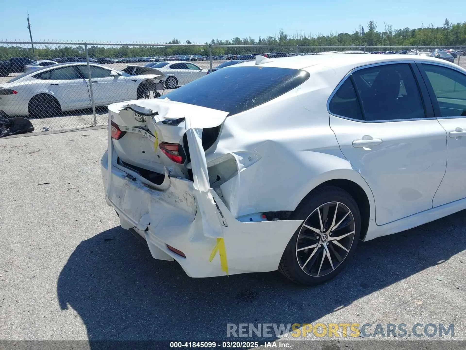 18 Photograph of a damaged car 4T1T11AK7RU865680 TOYOTA CAMRY 2024