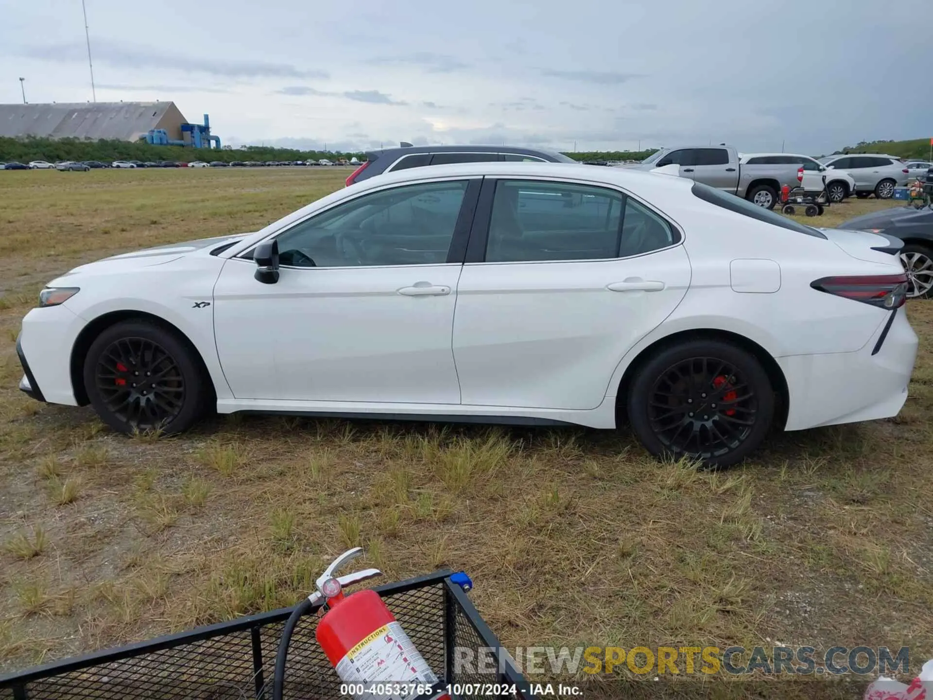 14 Photograph of a damaged car 4T1T11AK9RU847035 TOYOTA CAMRY 2024