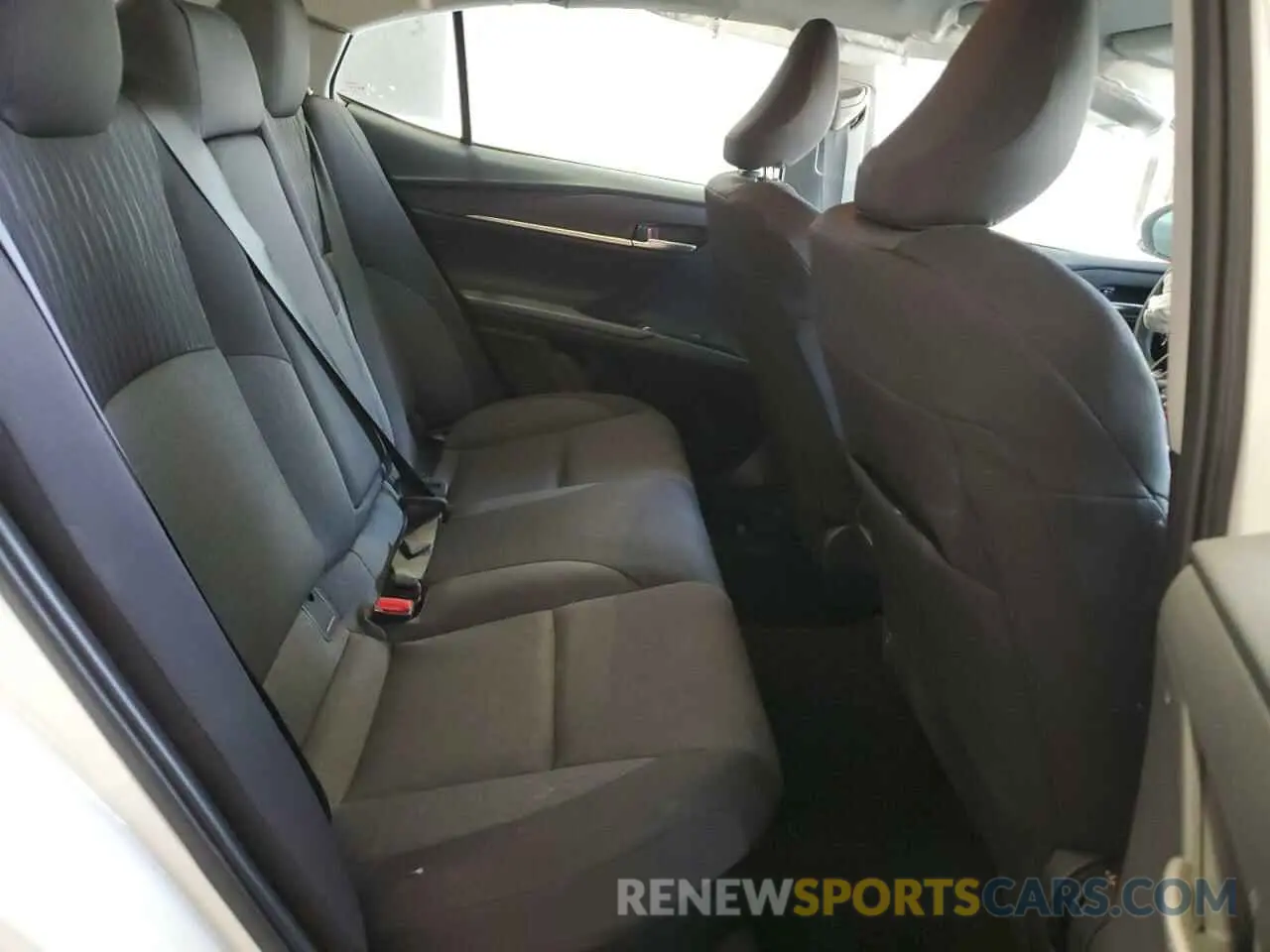 10 Photograph of a damaged car 4T1DAACK0SU014747 TOYOTA CAMRY 2025