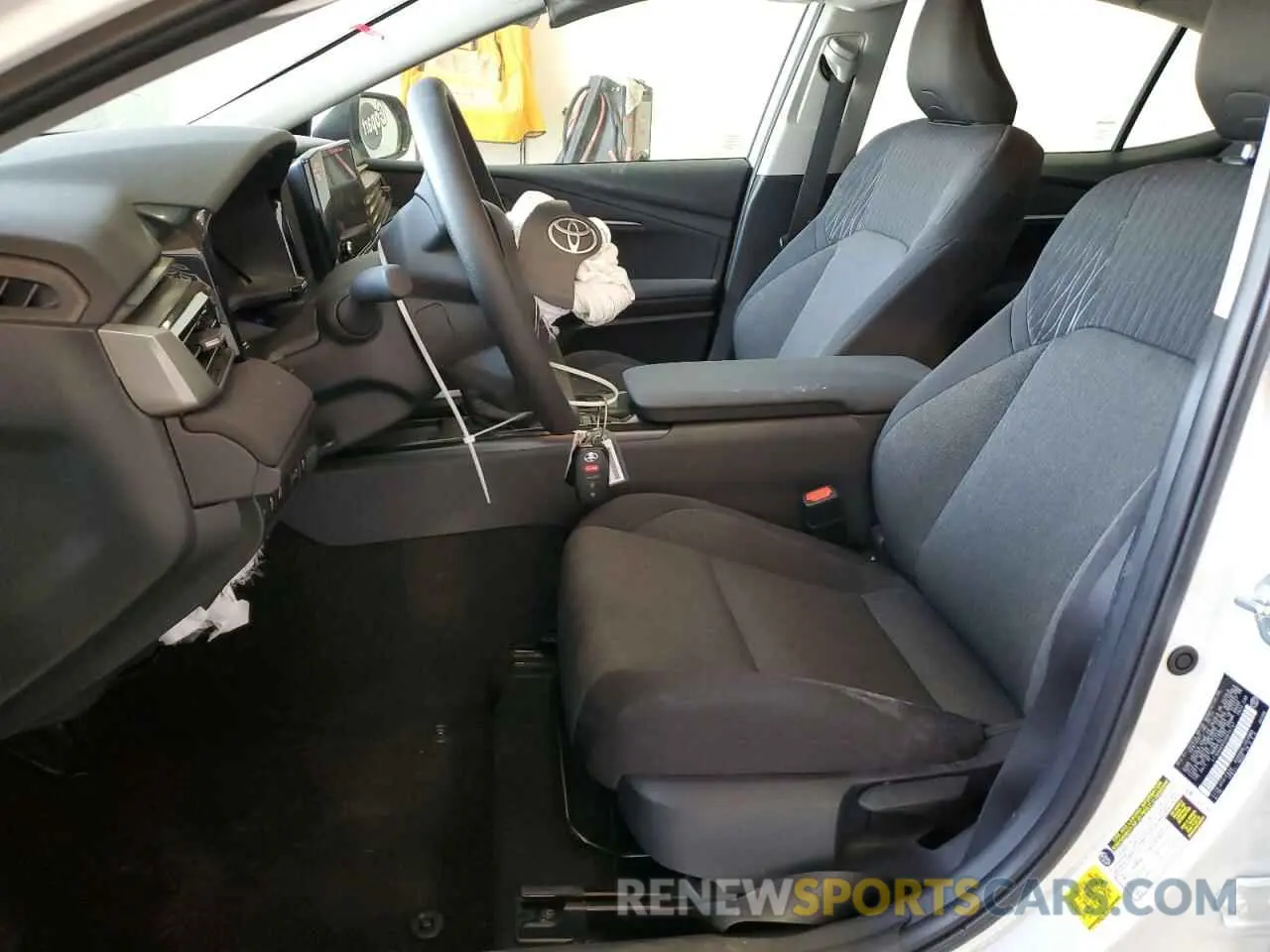 7 Photograph of a damaged car 4T1DAACK0SU014747 TOYOTA CAMRY 2025