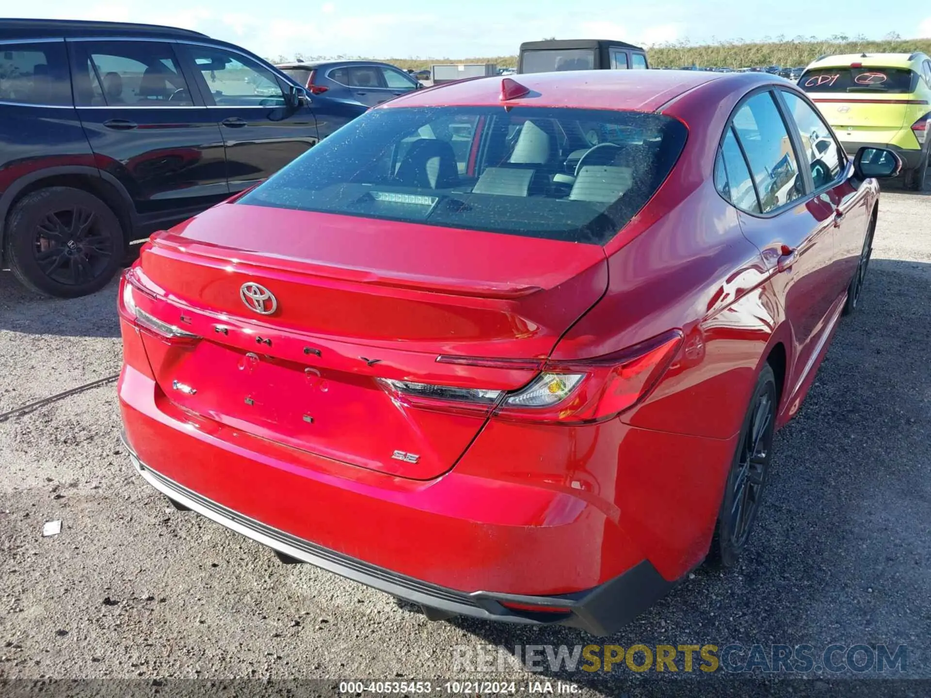 4 Фотография поврежденного автомобиля 4T1DAACK0SU018863 TOYOTA CAMRY 2025