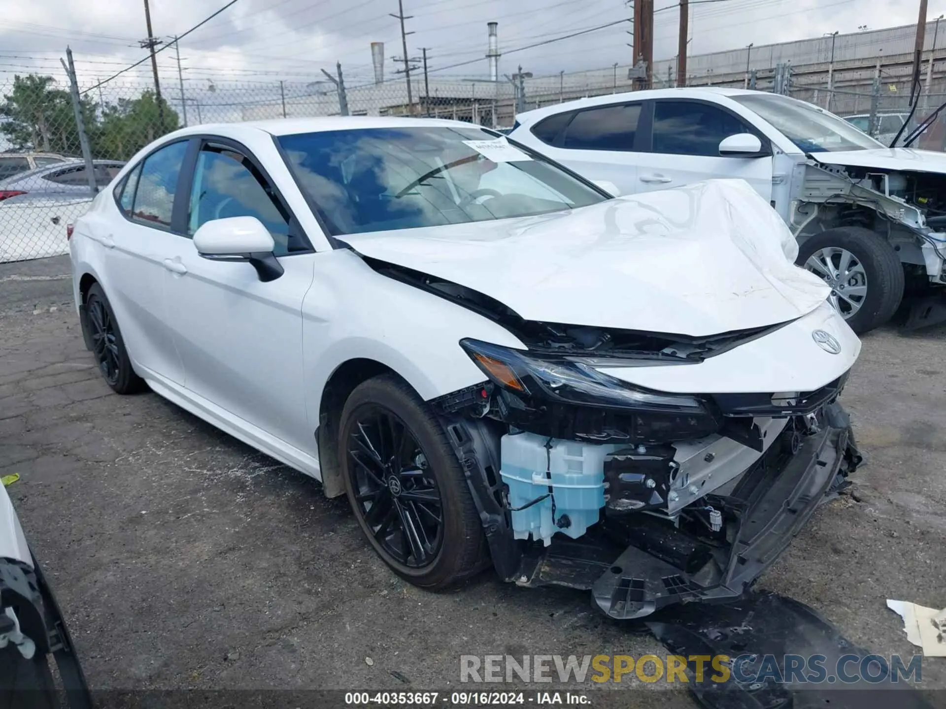 1 Photograph of a damaged car 4T1DAACK0SU025540 TOYOTA CAMRY 2025