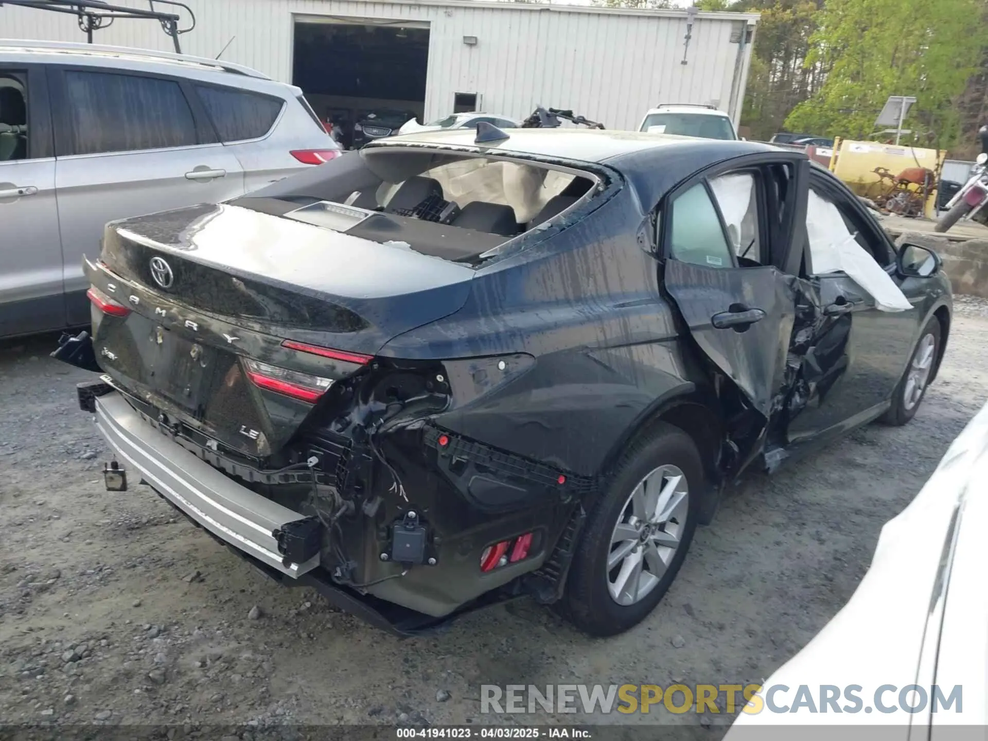 17 Фотография поврежденного автомобиля 4T1DAACK0SU028406 TOYOTA CAMRY 2025