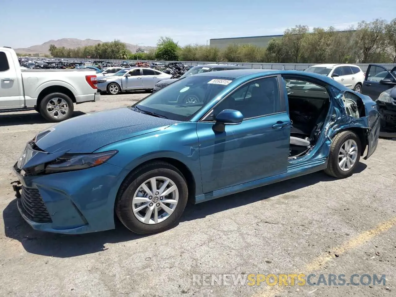 1 Фотография поврежденного автомобиля 4T1DAACK0SU047277 TOYOTA CAMRY 2025