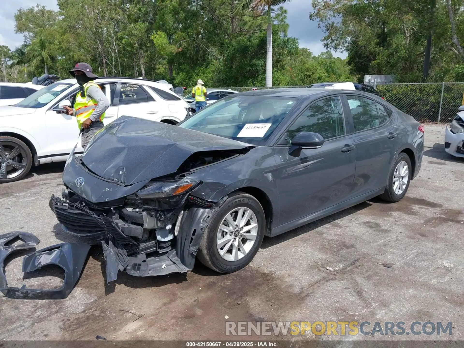 2 Photograph of a damaged car 4T1DAACK0SU060756 TOYOTA CAMRY 2025