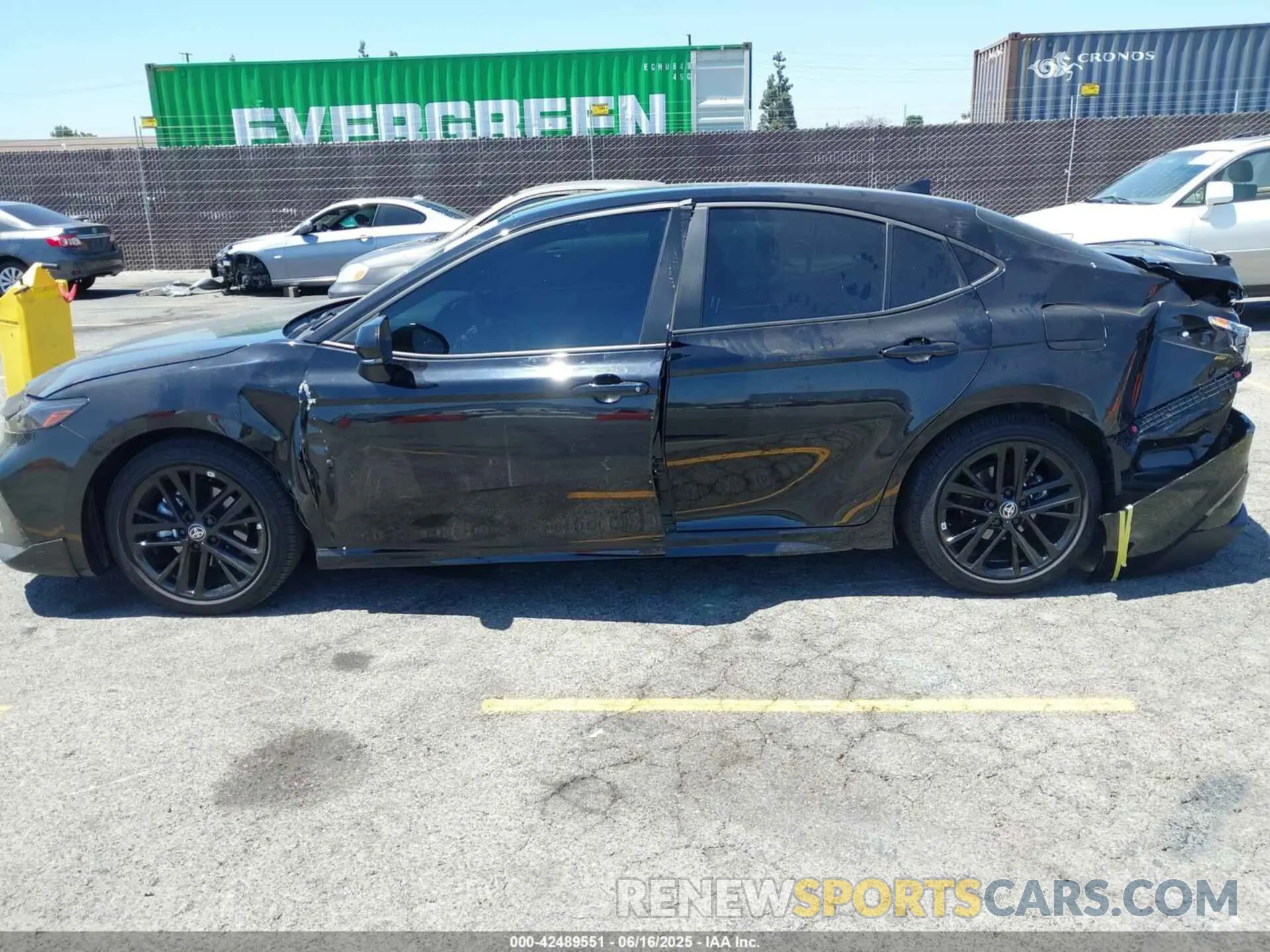 14 Photograph of a damaged car 4T1DAACK0SU074561 TOYOTA CAMRY 2025