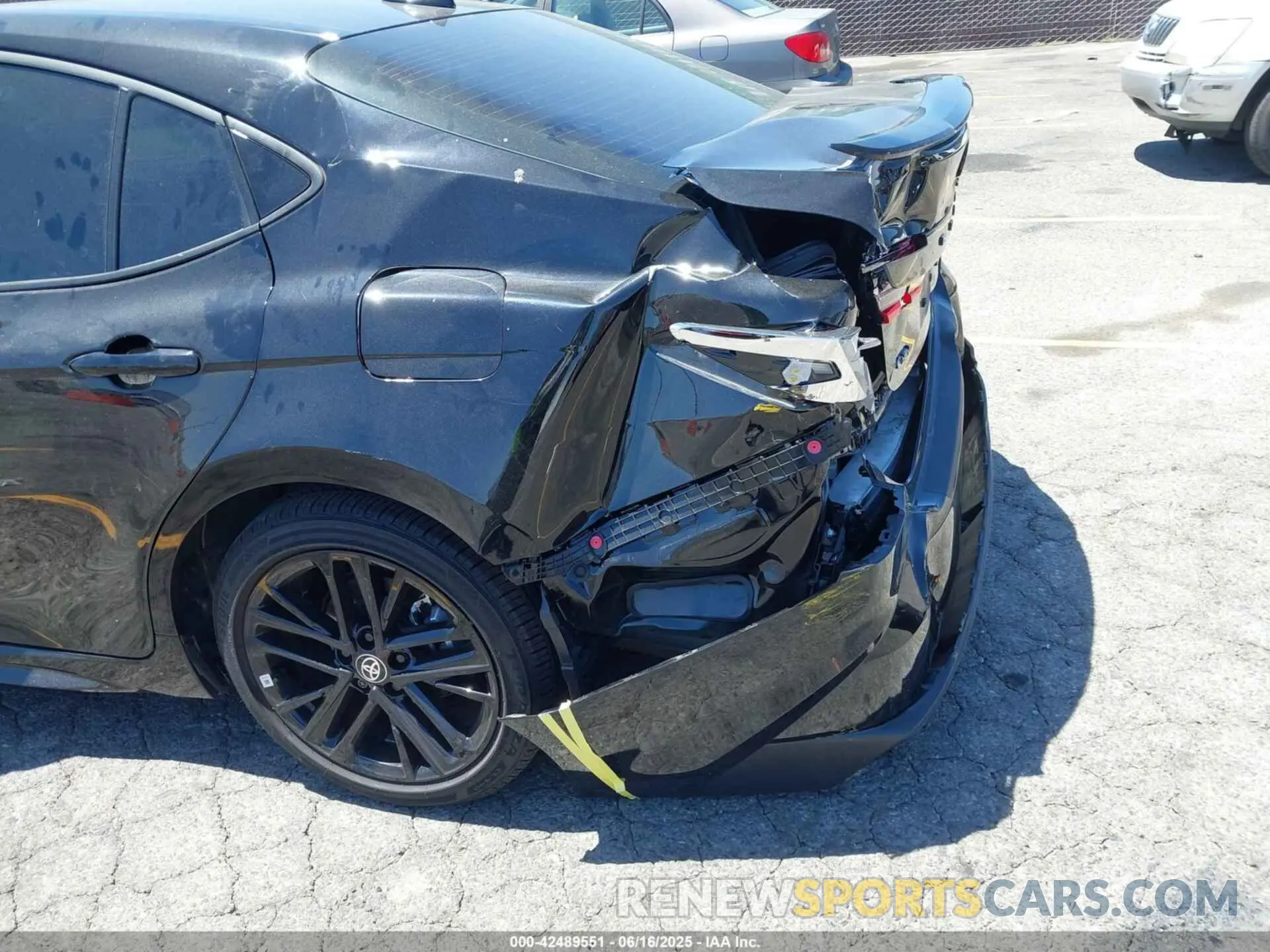 6 Photograph of a damaged car 4T1DAACK0SU074561 TOYOTA CAMRY 2025