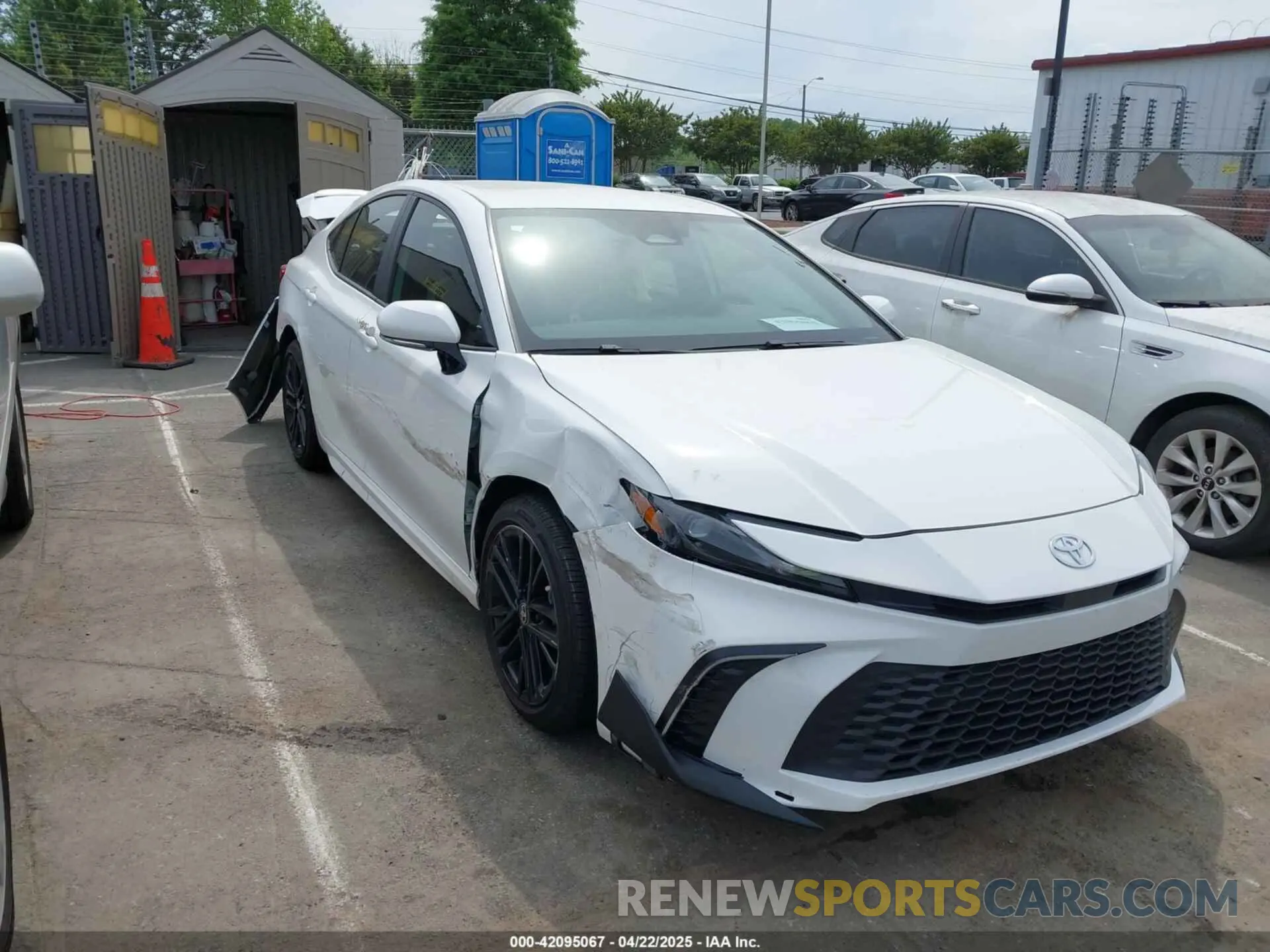 1 Фотография поврежденного автомобиля 4T1DAACK0SU076570 TOYOTA CAMRY 2025