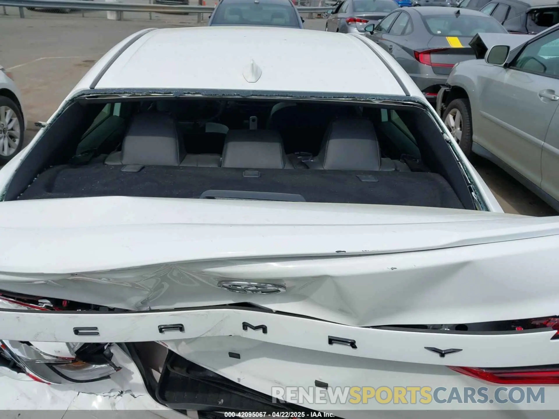 17 Фотография поврежденного автомобиля 4T1DAACK0SU076570 TOYOTA CAMRY 2025