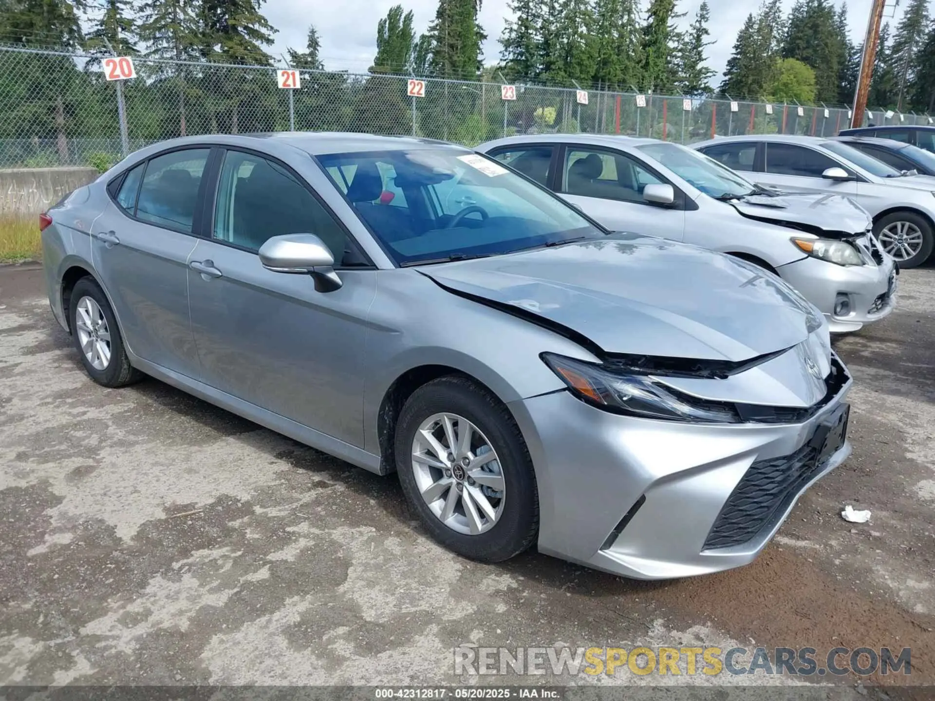 1 Фотография поврежденного автомобиля 4T1DAACK0SU144060 TOYOTA CAMRY 2025
