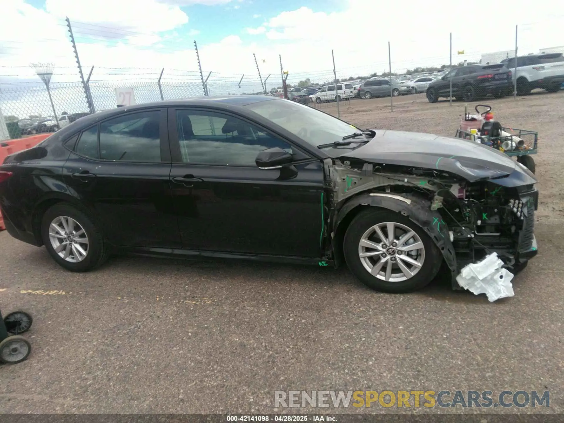 14 Photograph of a damaged car 4T1DAACK0SU509160 TOYOTA CAMRY 2025