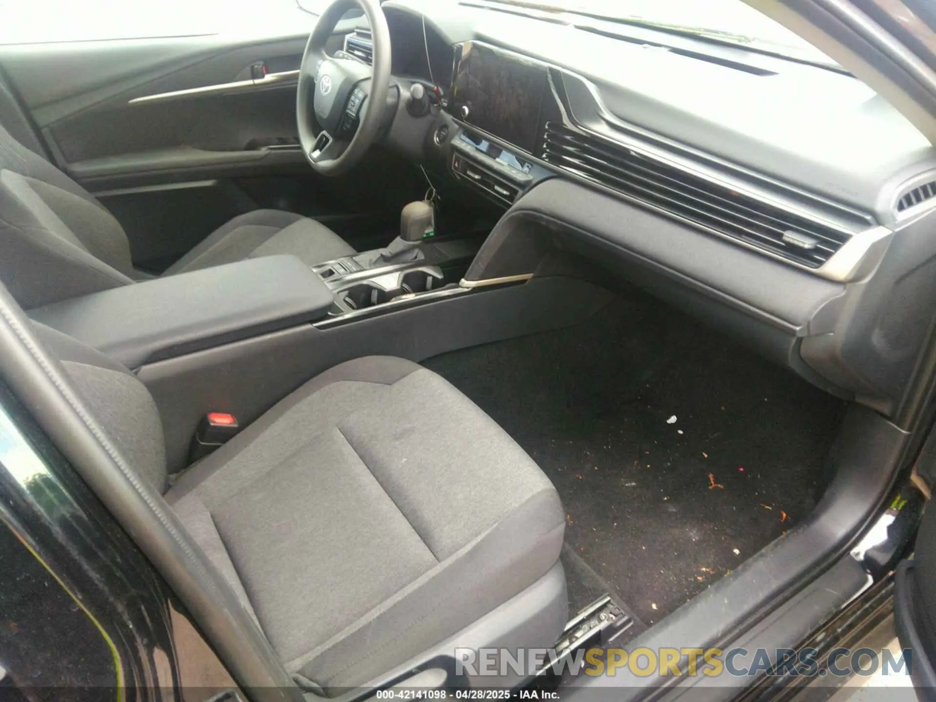 5 Photograph of a damaged car 4T1DAACK0SU509160 TOYOTA CAMRY 2025