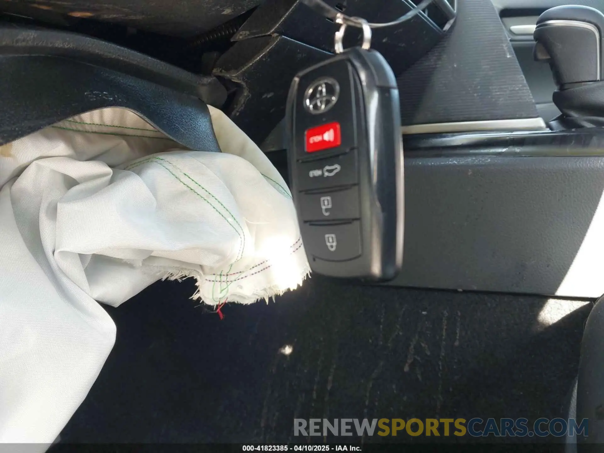 11 Photograph of a damaged car 4T1DAACK0SU551828 TOYOTA CAMRY 2025