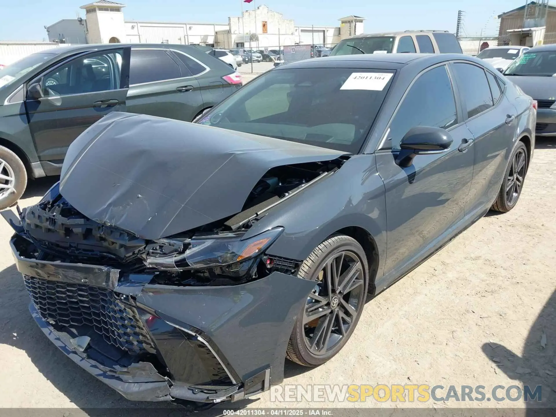 2 Photograph of a damaged car 4T1DAACK0SU586577 TOYOTA CAMRY 2025