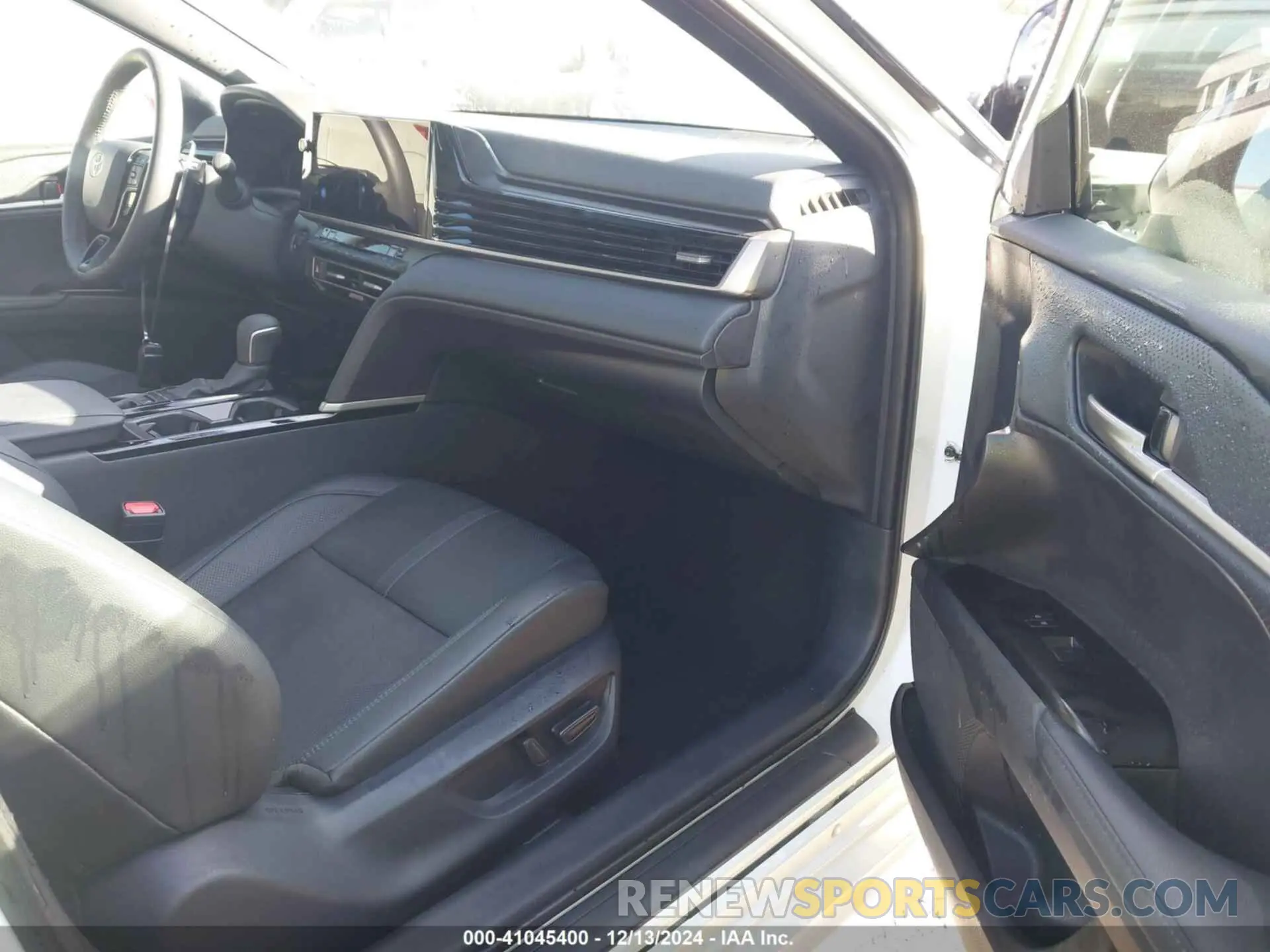 5 Фотография поврежденного автомобиля 4T1DAACK1SU029953 TOYOTA CAMRY 2025