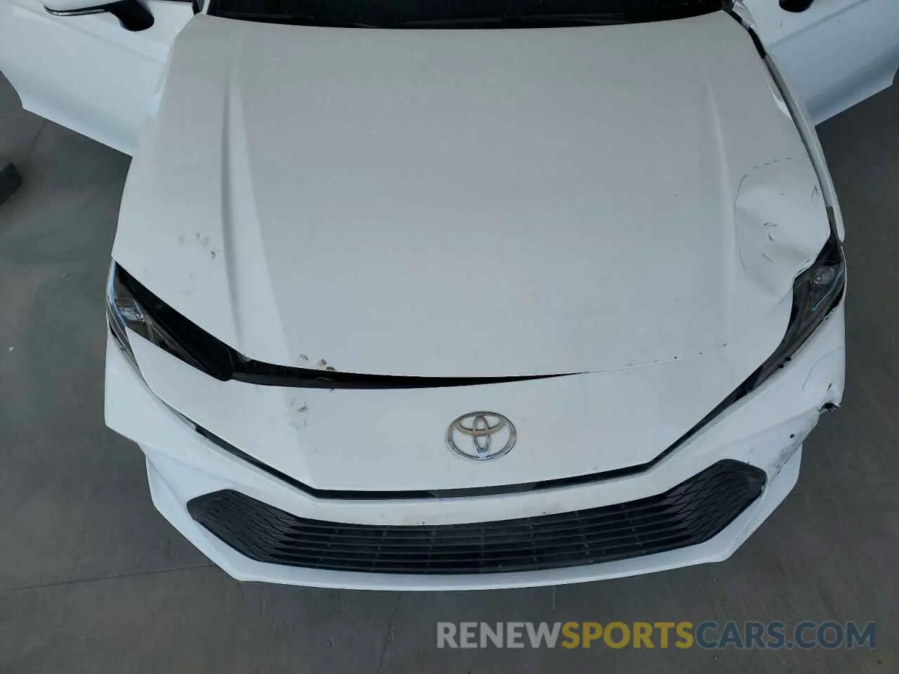 11 Photograph of a damaged car 4T1DAACK1SU032710 TOYOTA CAMRY 2025