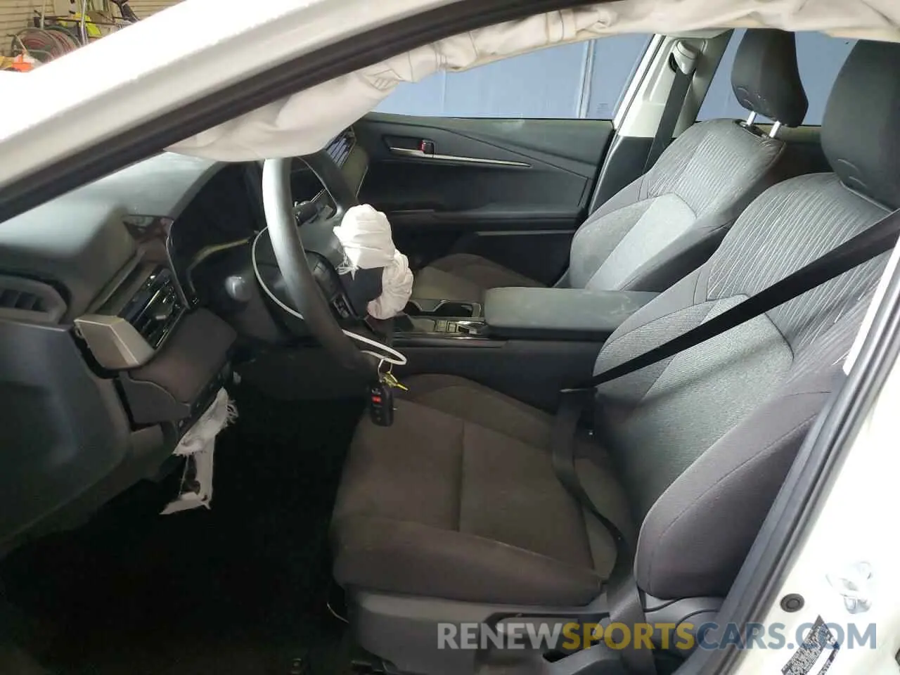 7 Photograph of a damaged car 4T1DAACK1SU034828 TOYOTA CAMRY 2025