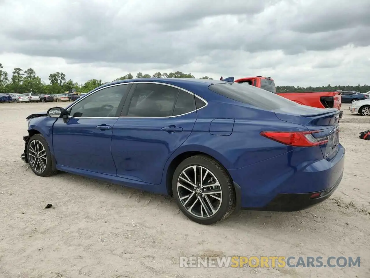 2 Photograph of a damaged car 4T1DAACK1SU056201 TOYOTA CAMRY 2025