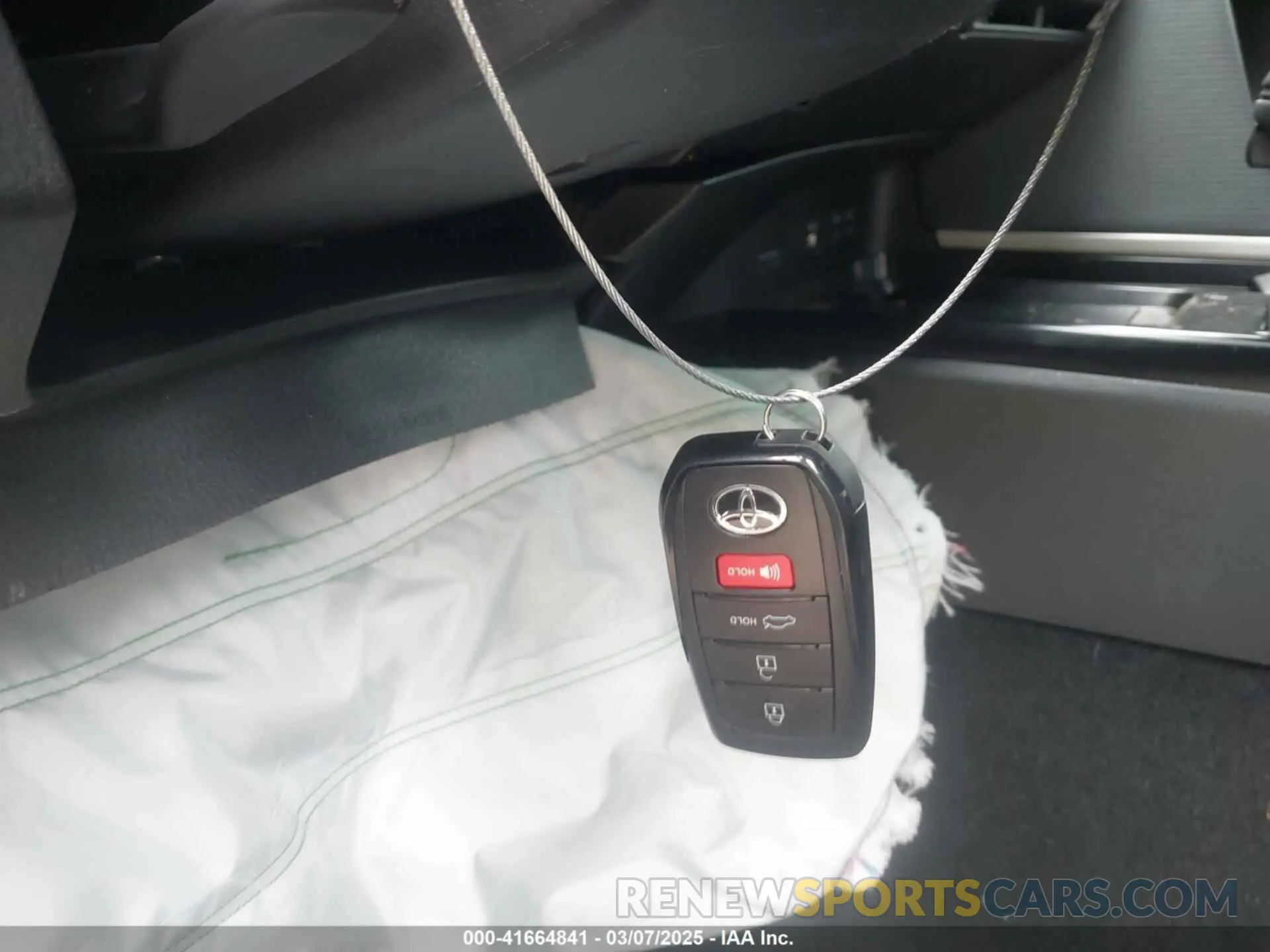 11 Фотография поврежденного автомобиля 4T1DAACK1SU085617 TOYOTA CAMRY 2025