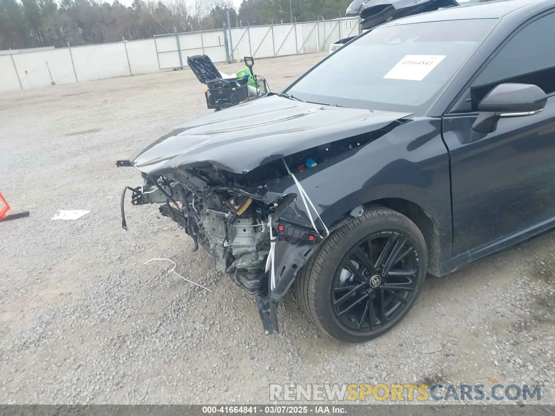 19 Фотография поврежденного автомобиля 4T1DAACK1SU085617 TOYOTA CAMRY 2025