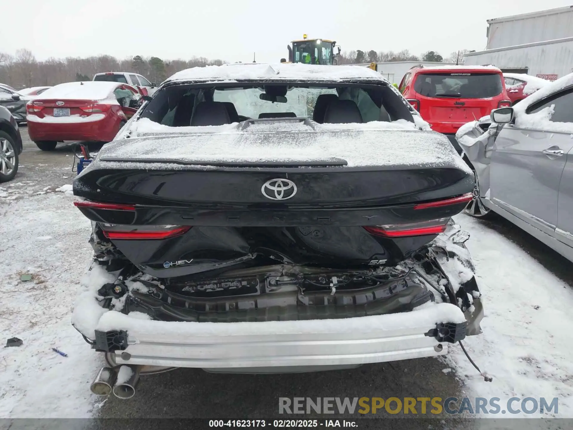 16 Photograph of a damaged car 4T1DAACK1SU098268 TOYOTA CAMRY 2025