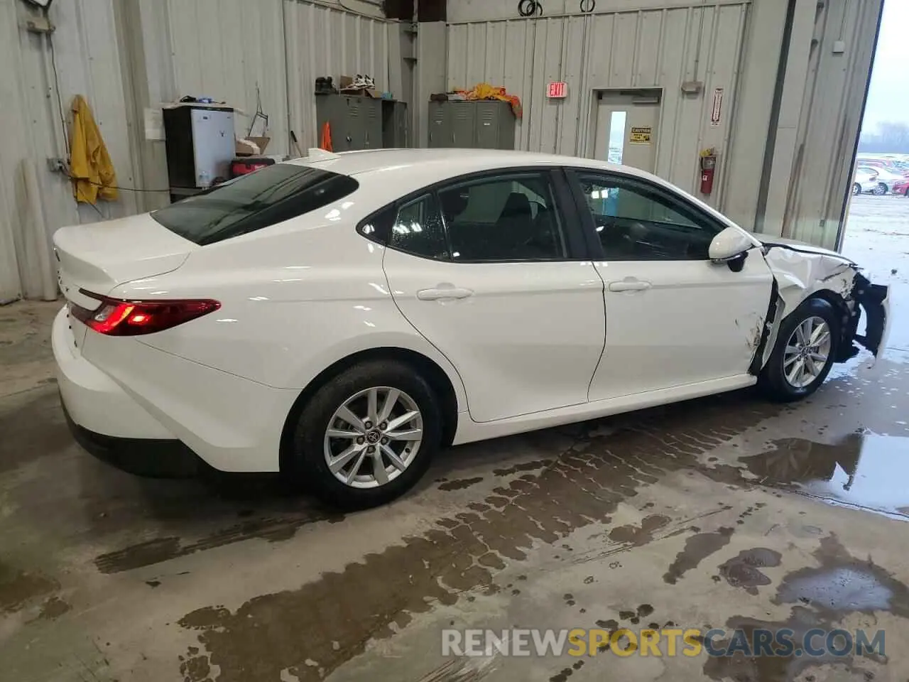 3 Фотография поврежденного автомобиля 4T1DAACK1SU515887 TOYOTA CAMRY 2025