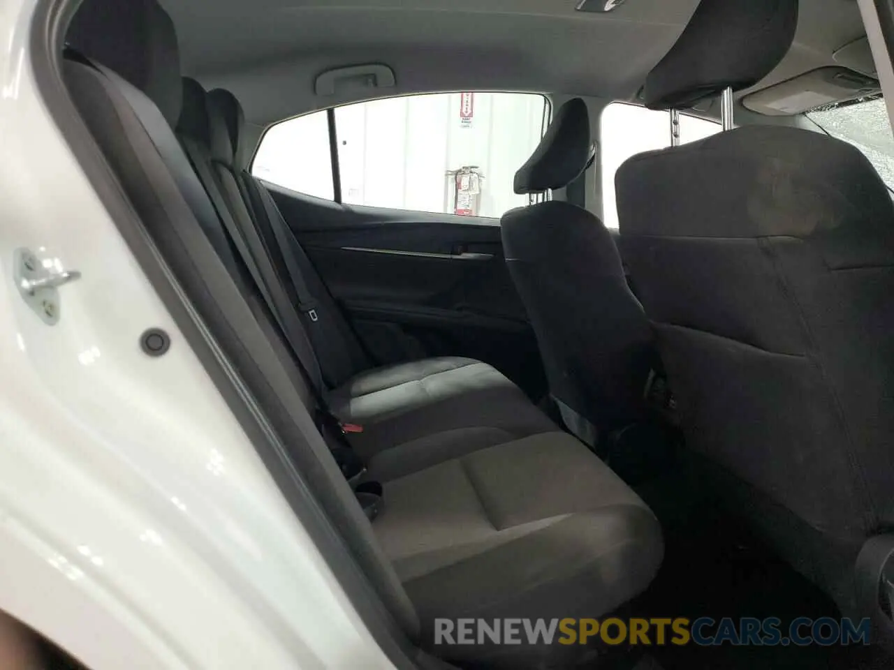 10 Фотография поврежденного автомобиля 4T1DAACK1SU527134 TOYOTA CAMRY 2025