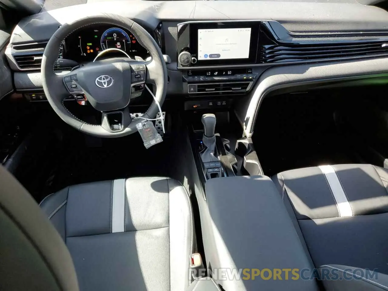 8 Фотография поврежденного автомобиля 4T1DAACK1SU527523 TOYOTA CAMRY 2025
