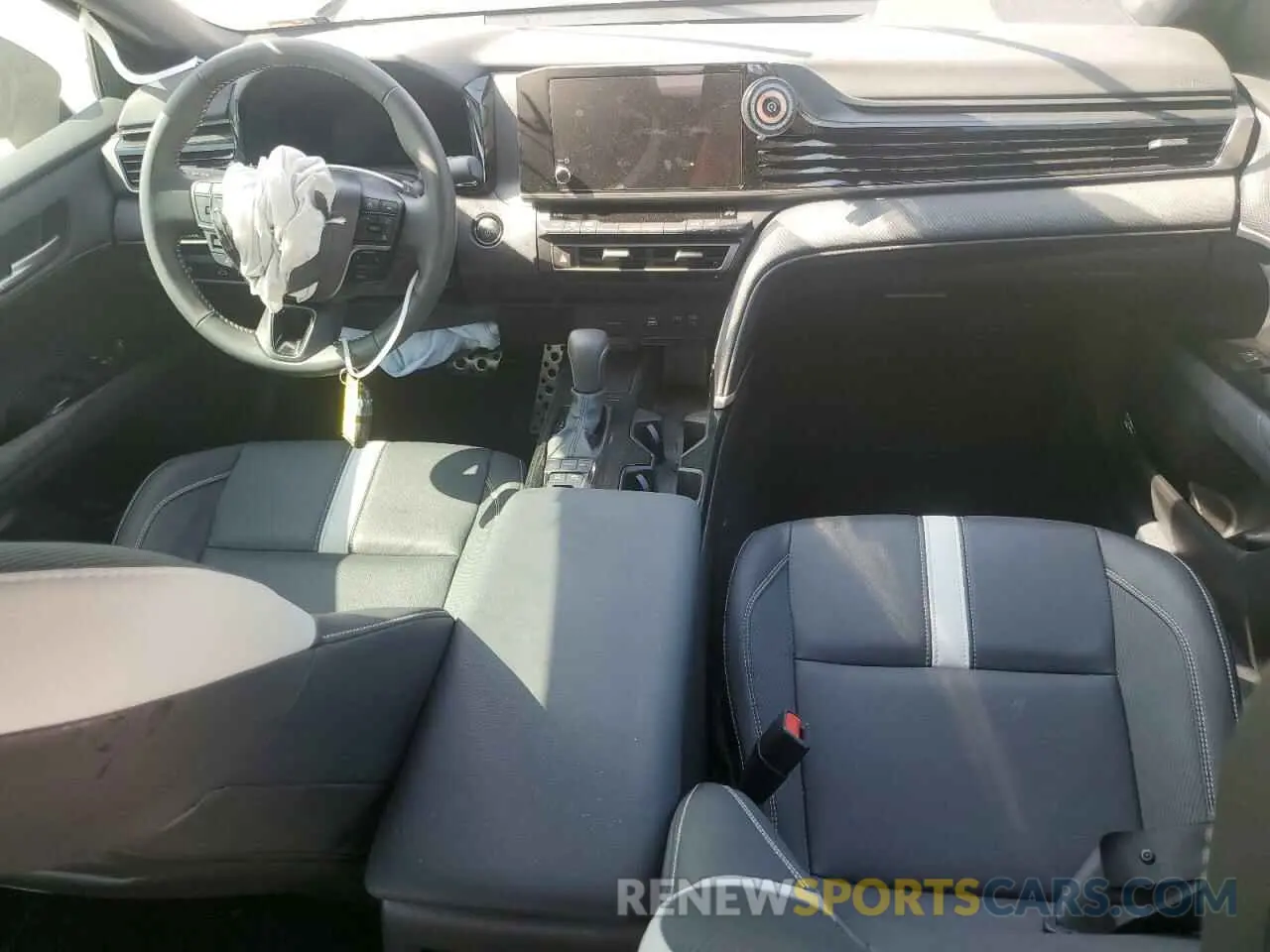 8 Фотография поврежденного автомобиля 4T1DAACK1SU530776 TOYOTA CAMRY 2025