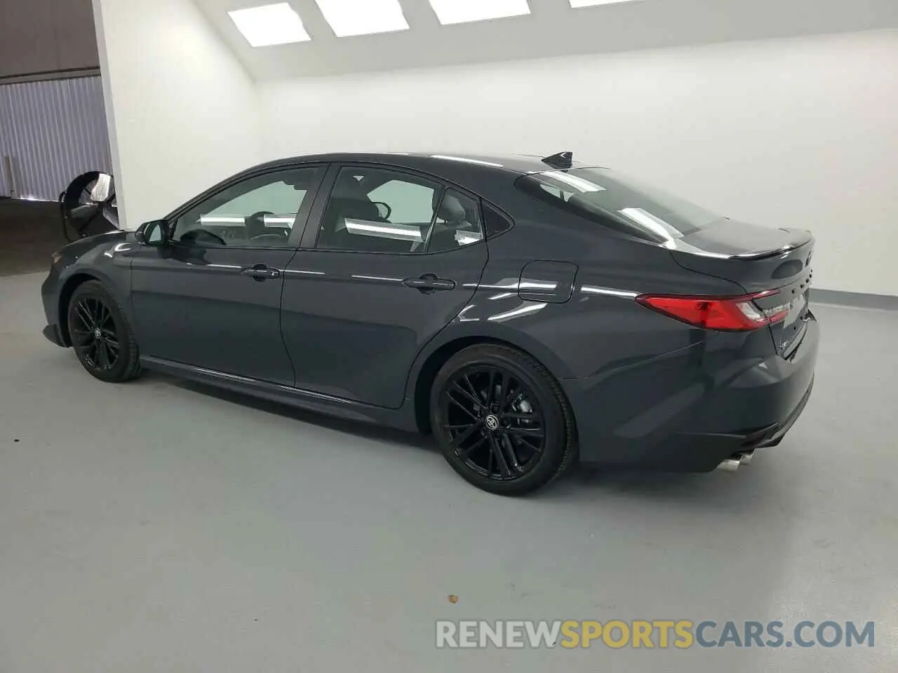2 Фотография поврежденного автомобиля 4T1DAACK2SU004785 TOYOTA CAMRY 2025
