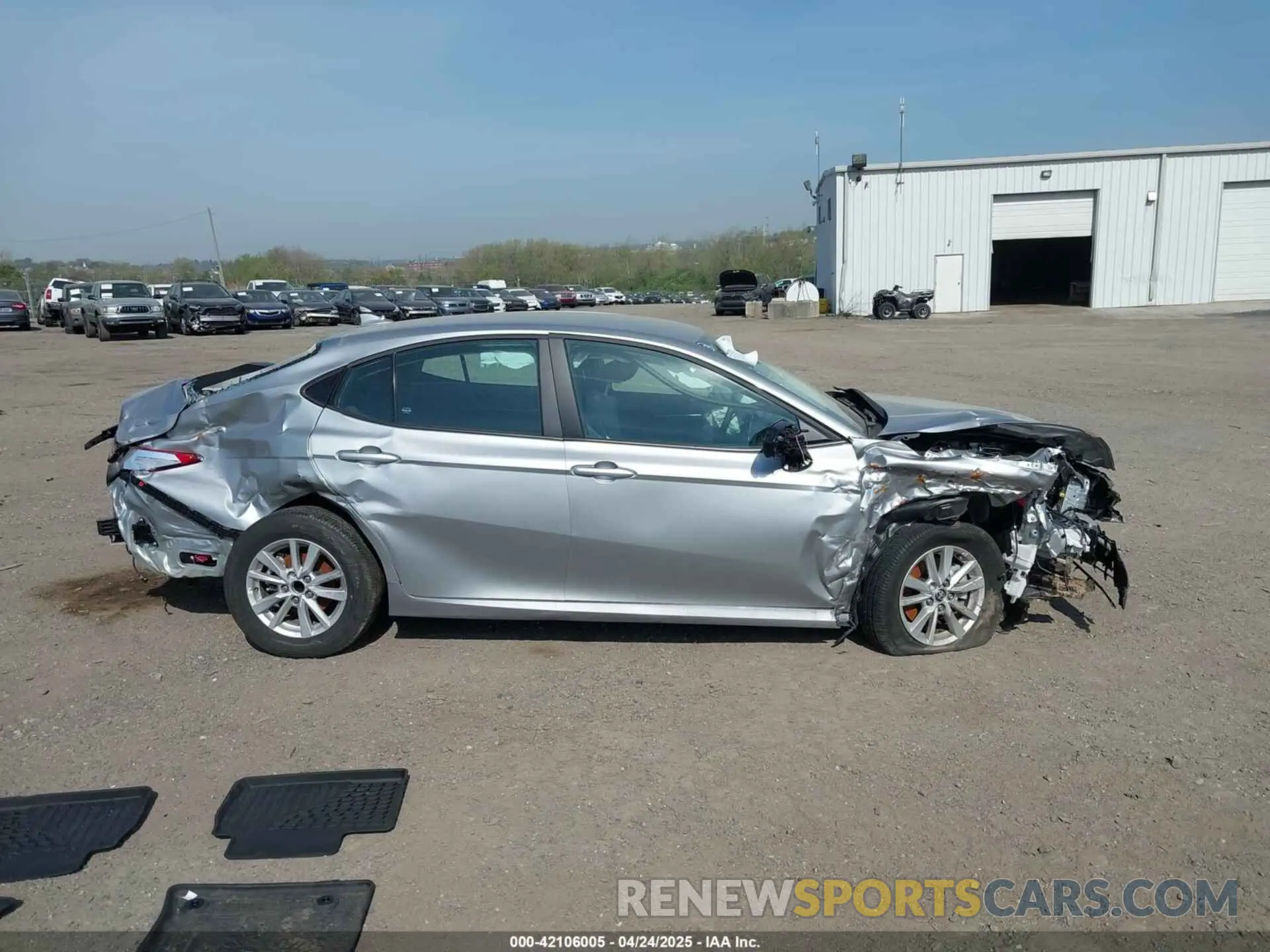 14 Photograph of a damaged car 4T1DAACK2SU008464 TOYOTA CAMRY 2025