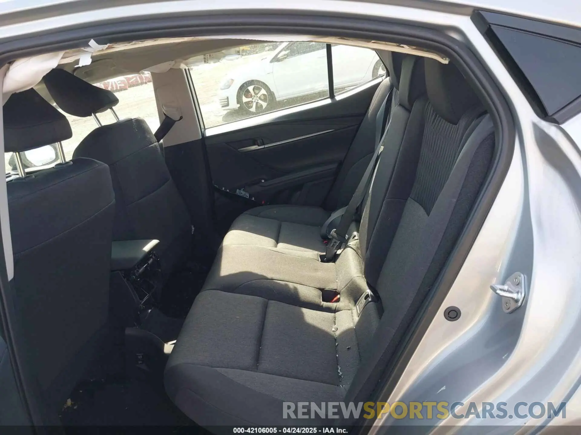 8 Photograph of a damaged car 4T1DAACK2SU008464 TOYOTA CAMRY 2025
