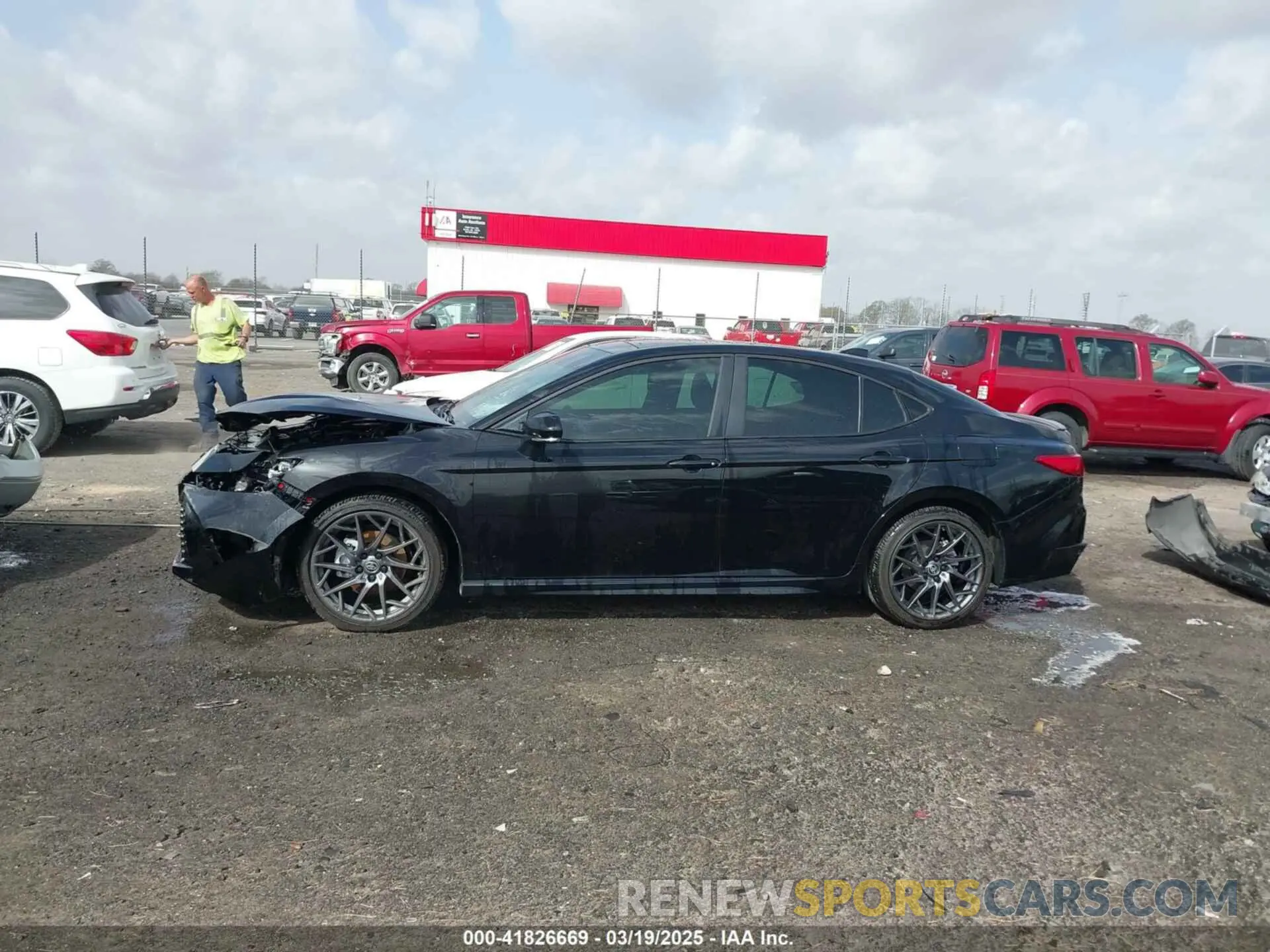 14 Photograph of a damaged car 4T1DAACK2SU047801 TOYOTA CAMRY 2025