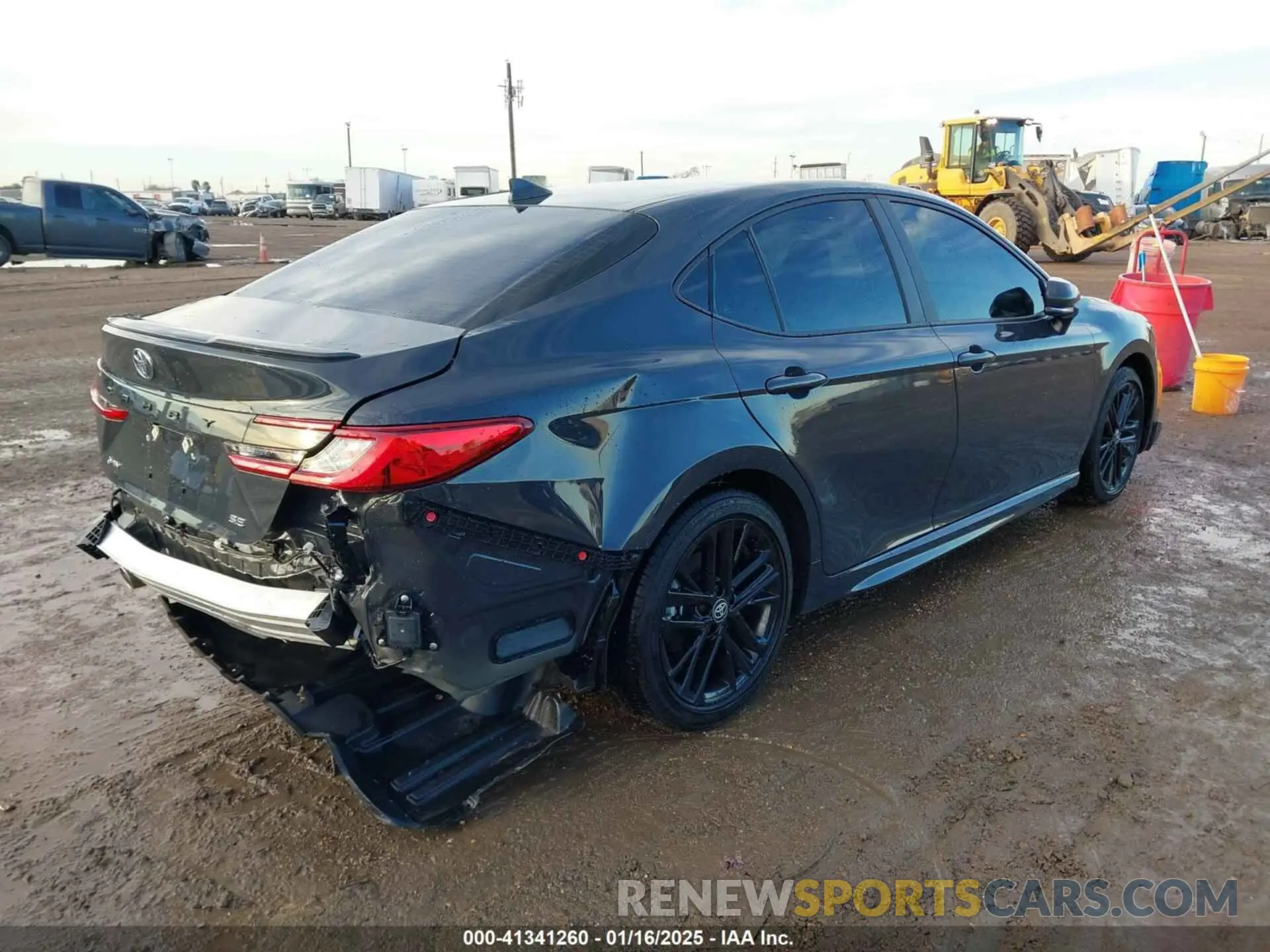 4 Фотография поврежденного автомобиля 4T1DAACK2SU051640 TOYOTA CAMRY 2025