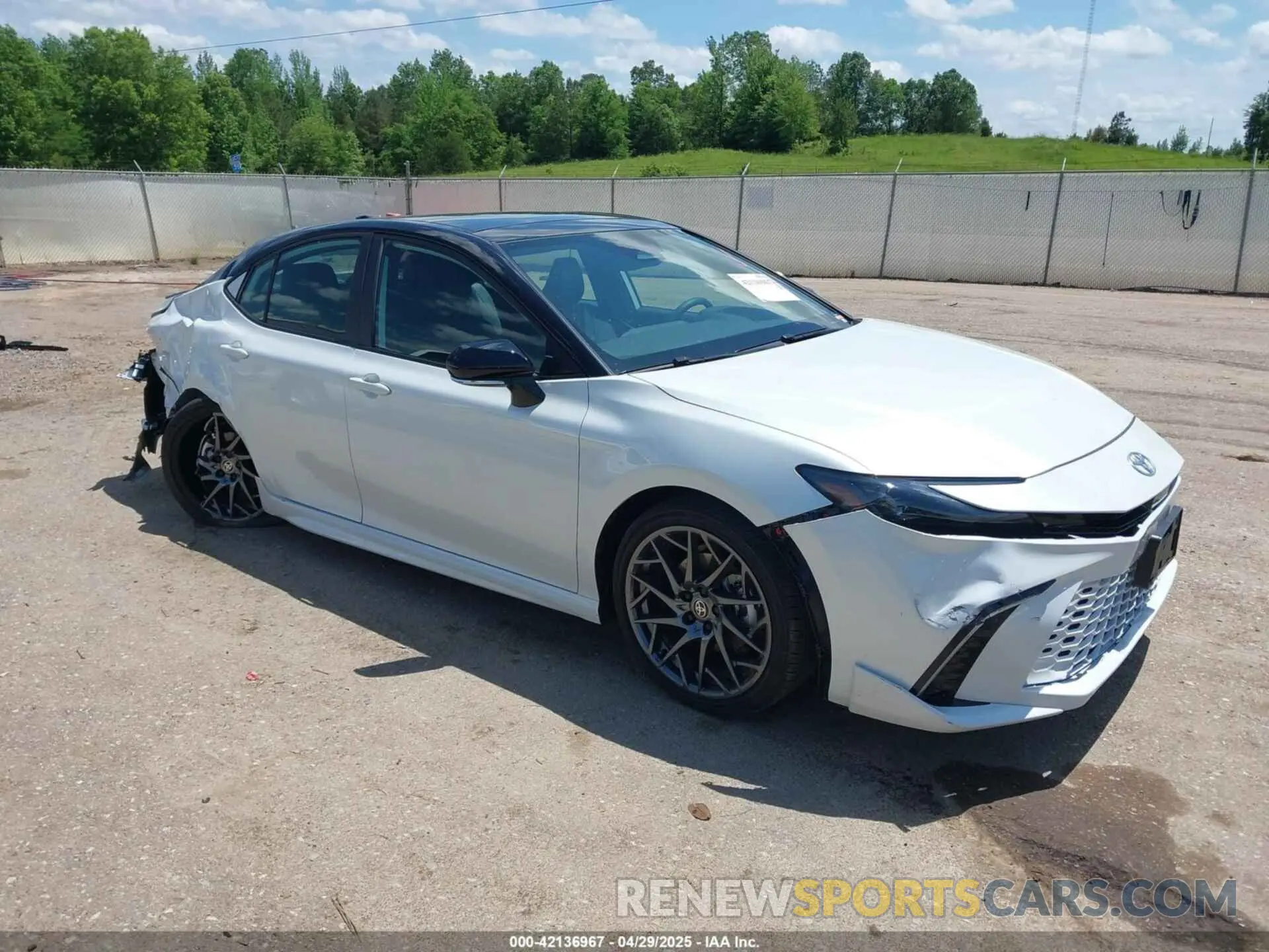 1 Фотография поврежденного автомобиля 4T1DAACK2SU054828 TOYOTA CAMRY 2025
