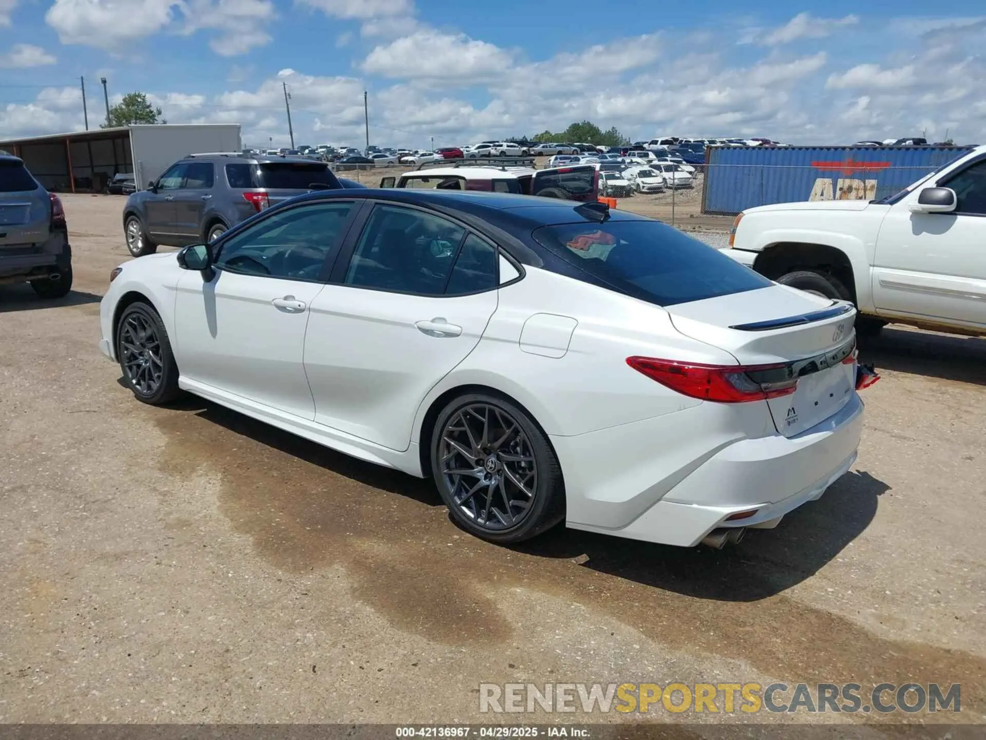 3 Фотография поврежденного автомобиля 4T1DAACK2SU054828 TOYOTA CAMRY 2025