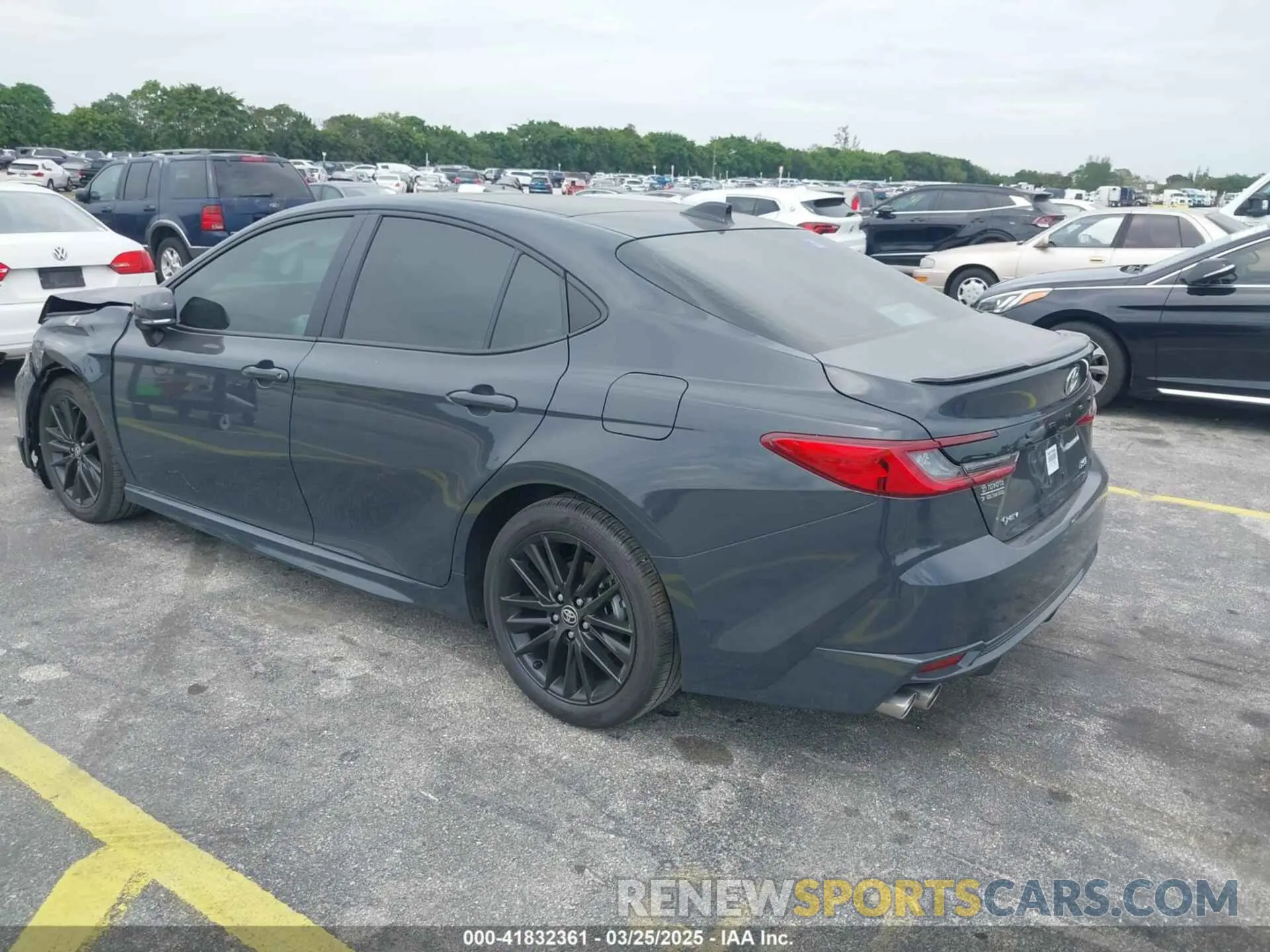3 Photograph of a damaged car 4T1DAACK2SU055817 TOYOTA CAMRY 2025