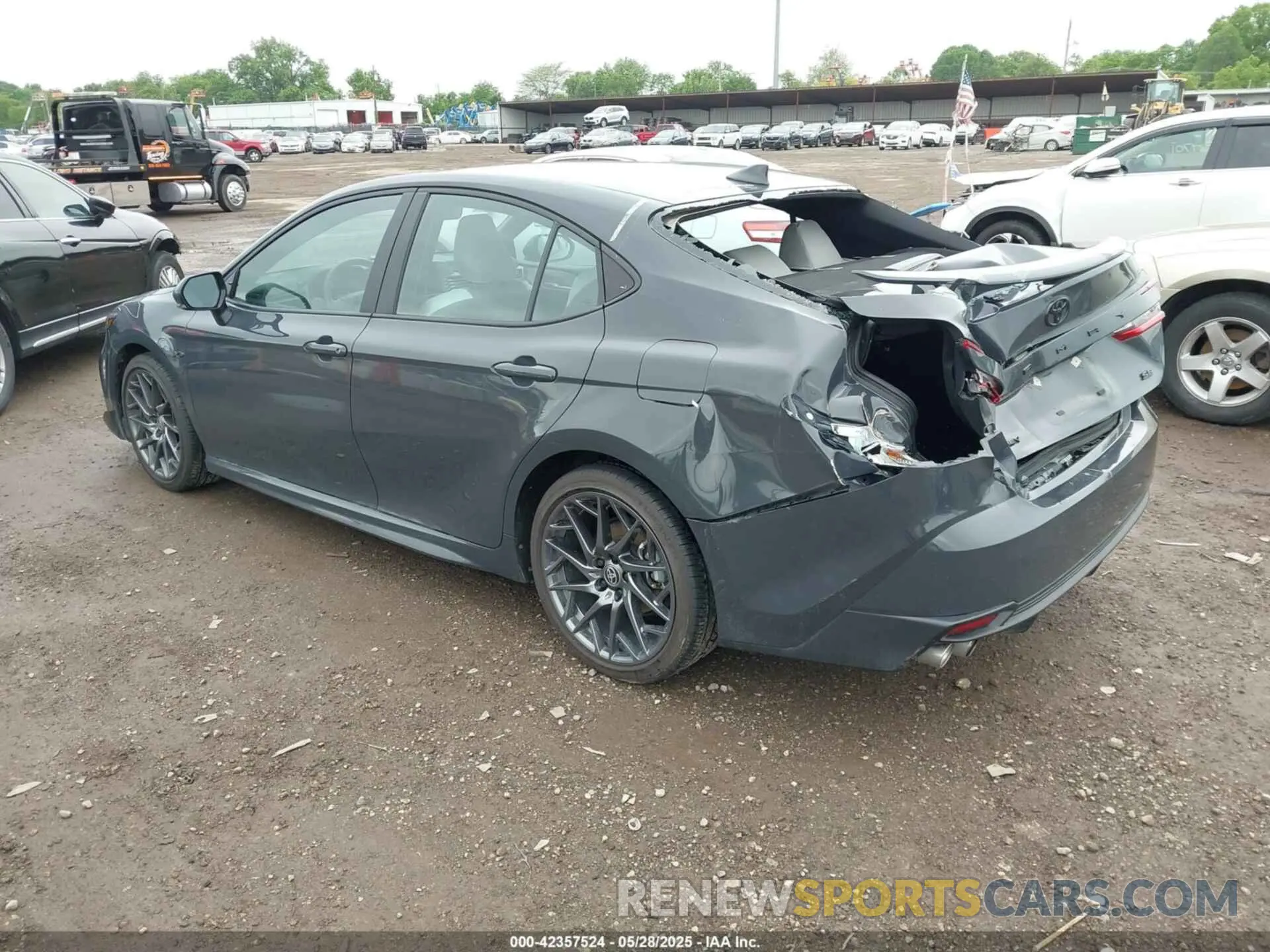 3 Photograph of a damaged car 4T1DAACK2SU065344 TOYOTA CAMRY 2025