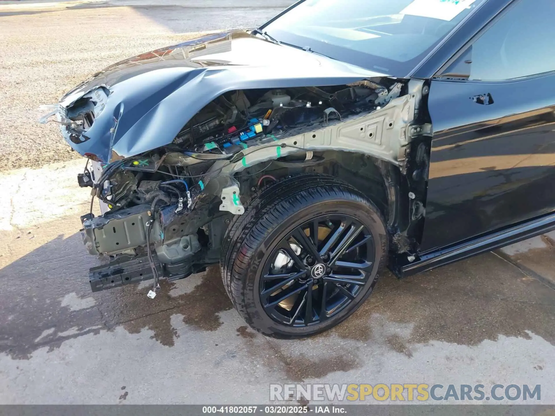 6 Photograph of a damaged car 4T1DAACK2SU081432 TOYOTA CAMRY 2025