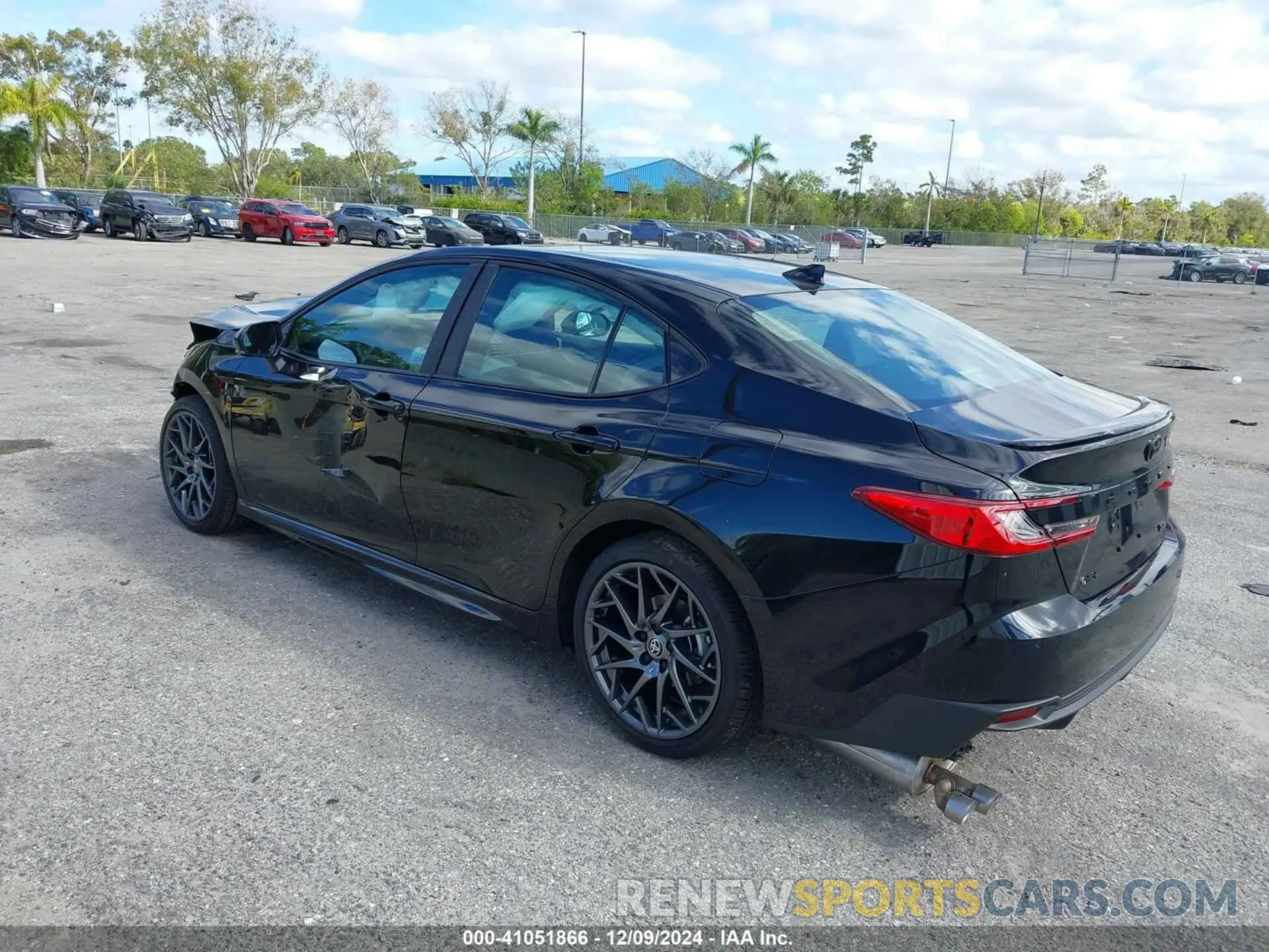 3 Фотография поврежденного автомобиля 4T1DAACK2SU089093 TOYOTA CAMRY 2025