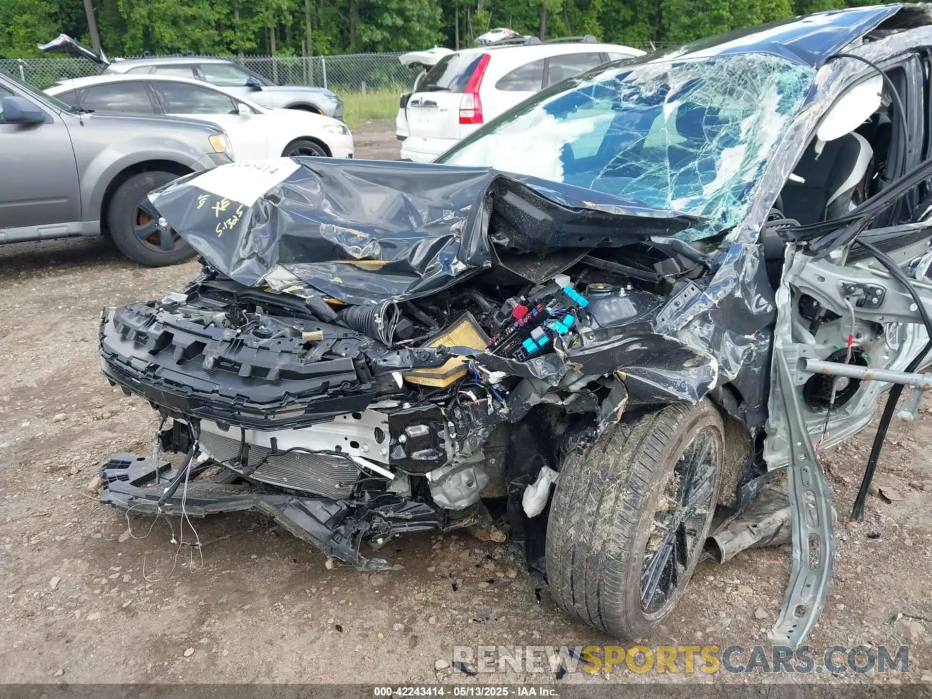 6 Photograph of a damaged car 4T1DAACK2SU090258 TOYOTA CAMRY 2025