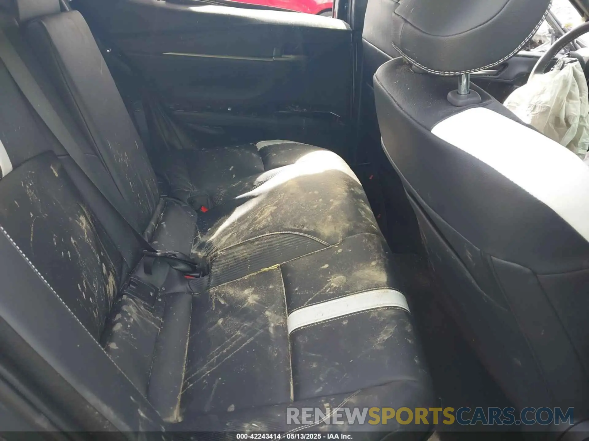 8 Photograph of a damaged car 4T1DAACK2SU090258 TOYOTA CAMRY 2025