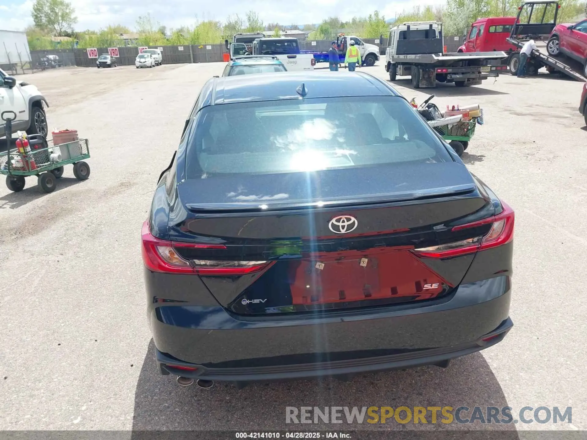 16 Photograph of a damaged car 4T1DAACK2SU099963 TOYOTA CAMRY 2025