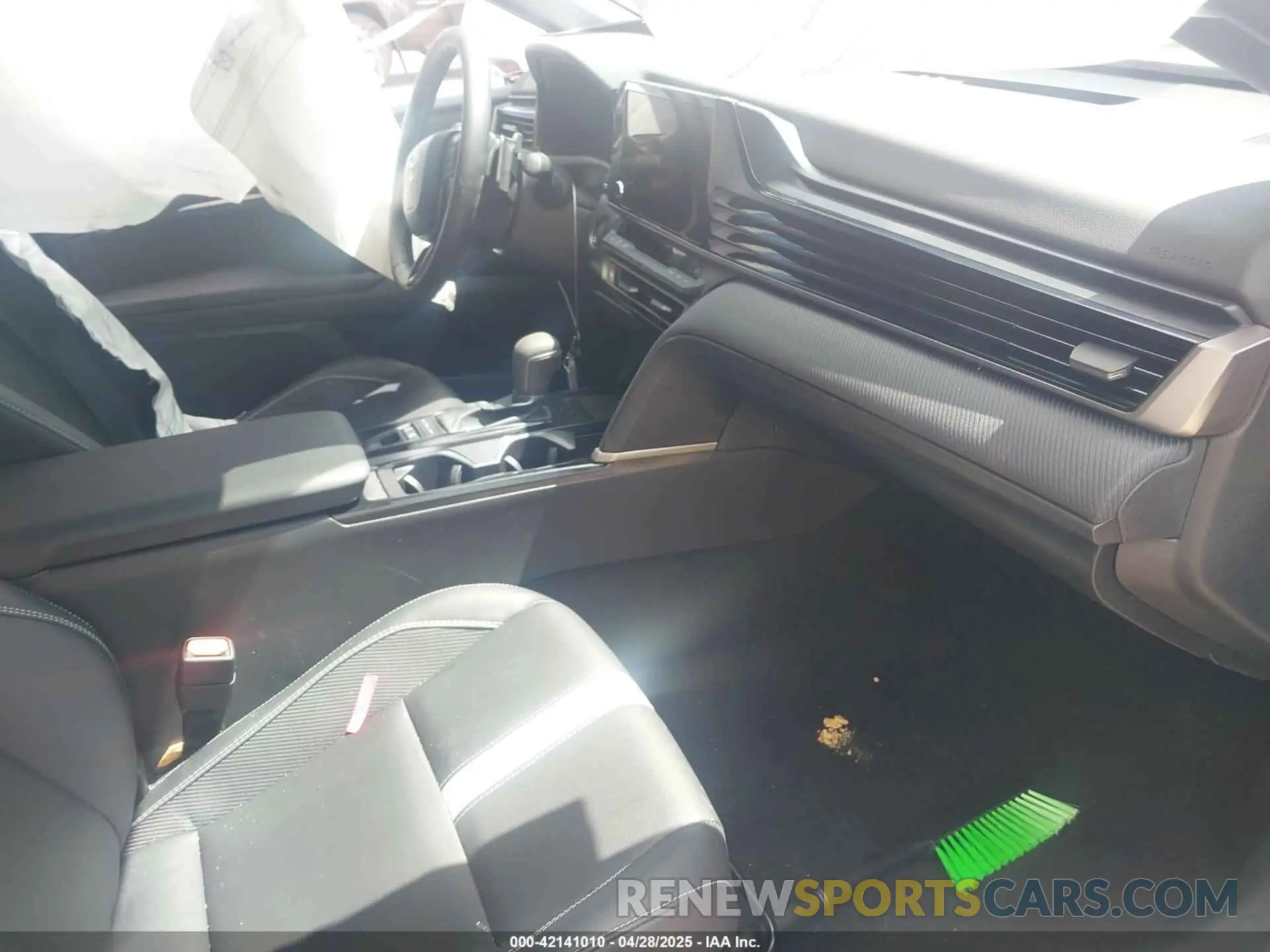 5 Photograph of a damaged car 4T1DAACK2SU099963 TOYOTA CAMRY 2025