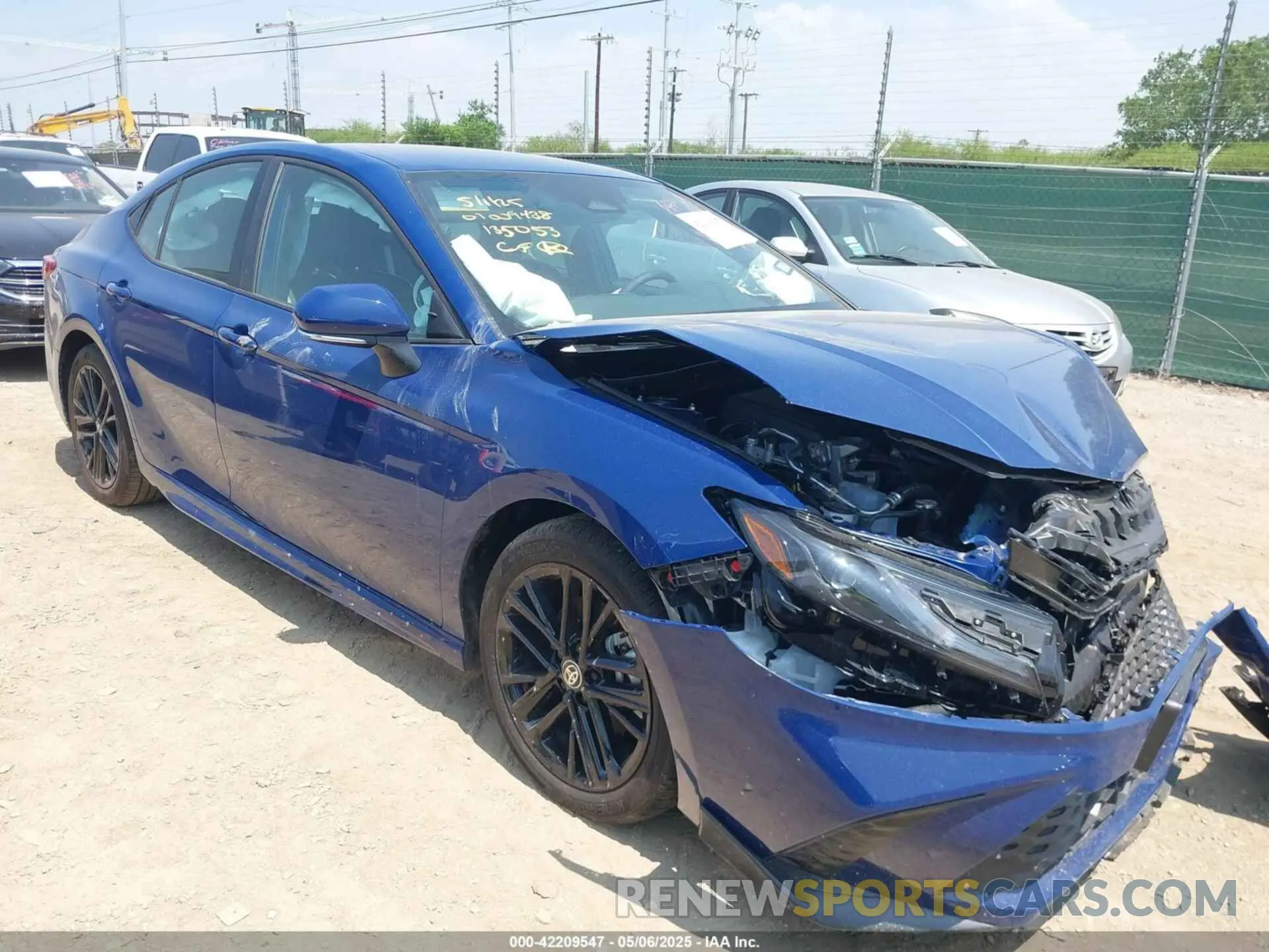 1 Photograph of a damaged car 4T1DAACK2SU135053 TOYOTA CAMRY 2025