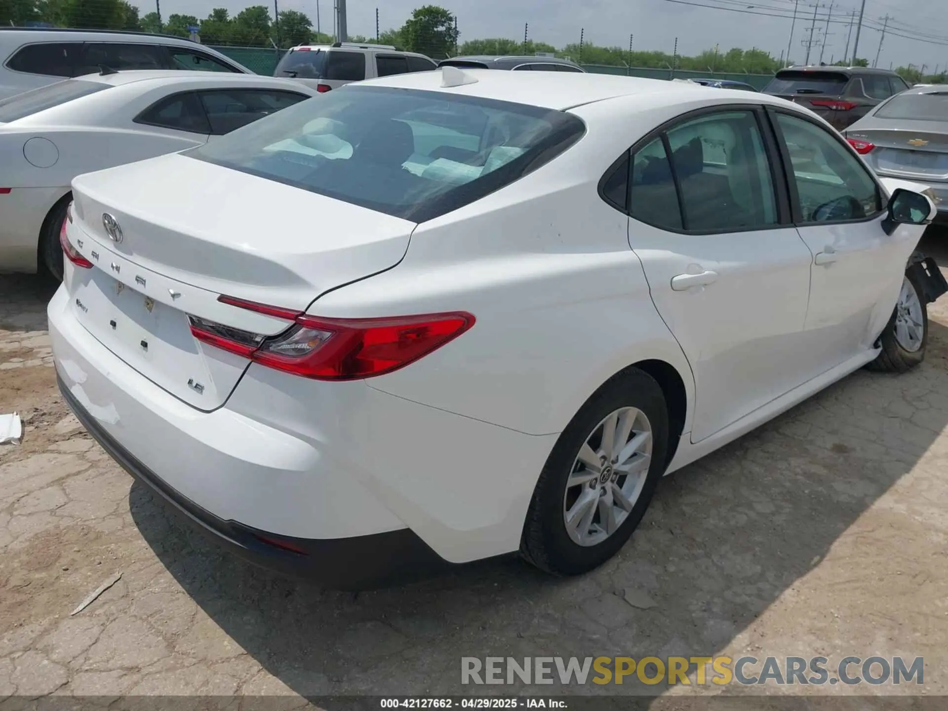 4 Фотография поврежденного автомобиля 4T1DAACK2SU511766 TOYOTA CAMRY 2025