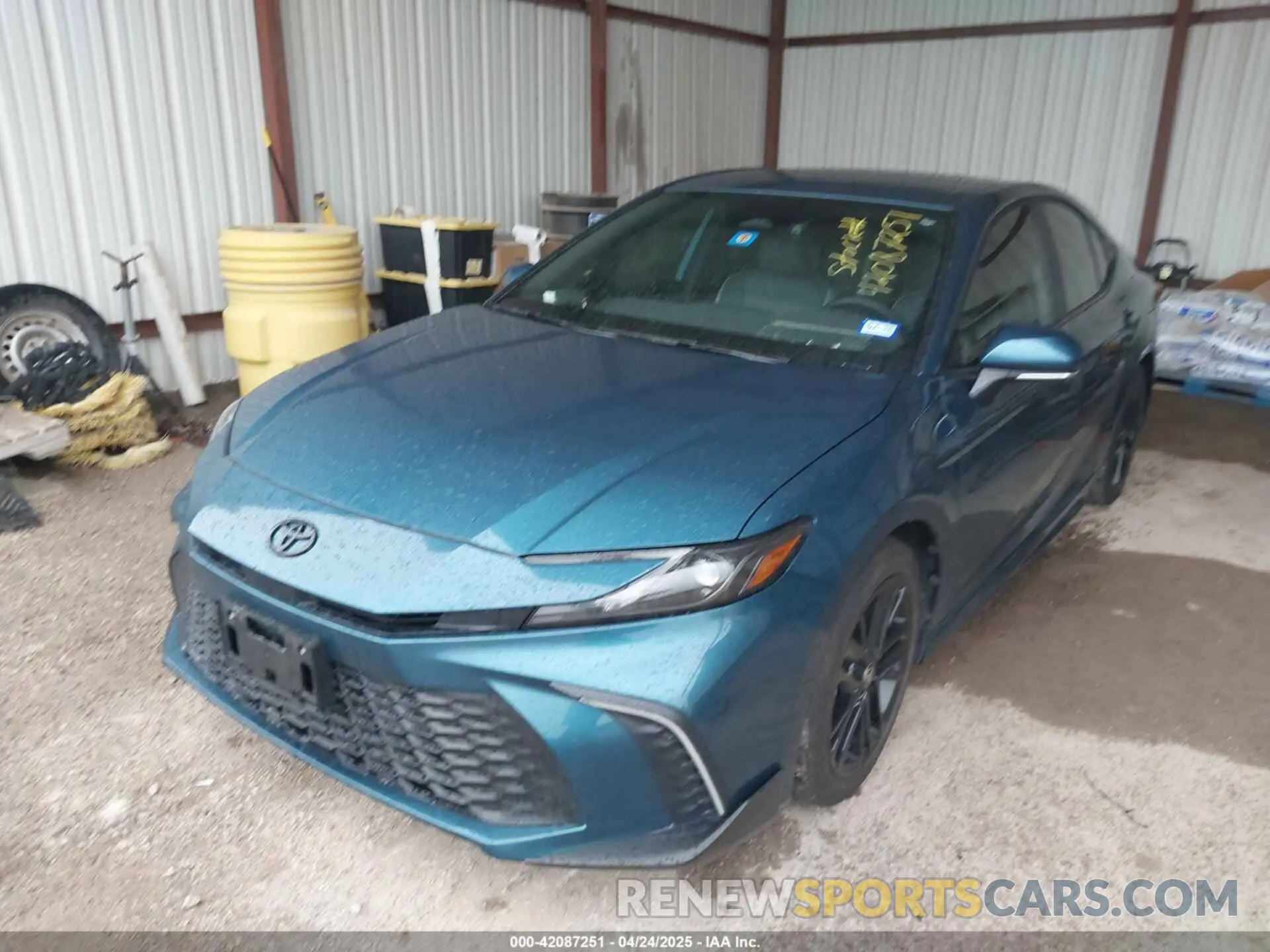 2 Photograph of a damaged car 4T1DAACK2SU520046 TOYOTA CAMRY 2025